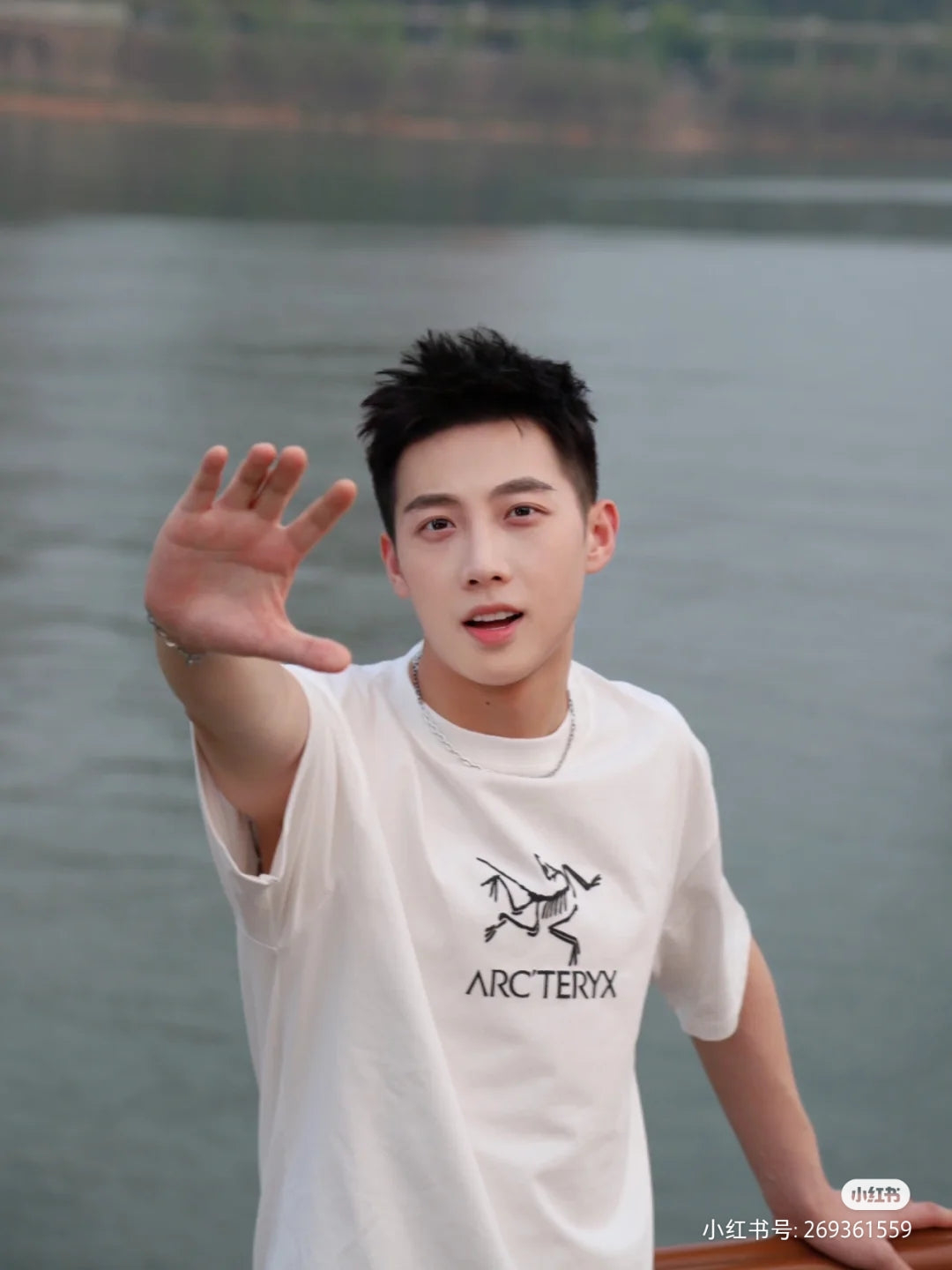 LuxluxHouse Best Quality Clothes T-shirt Arcteryx