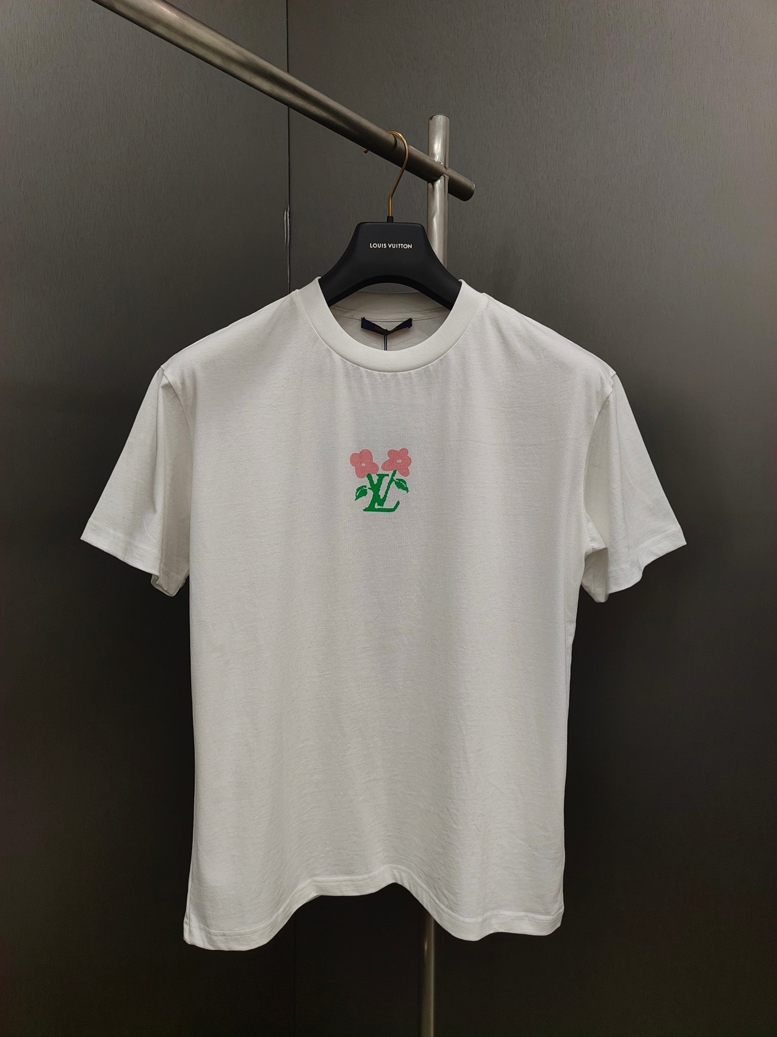 LuxluxHouse Louis Vuitton T-shirt NO.1