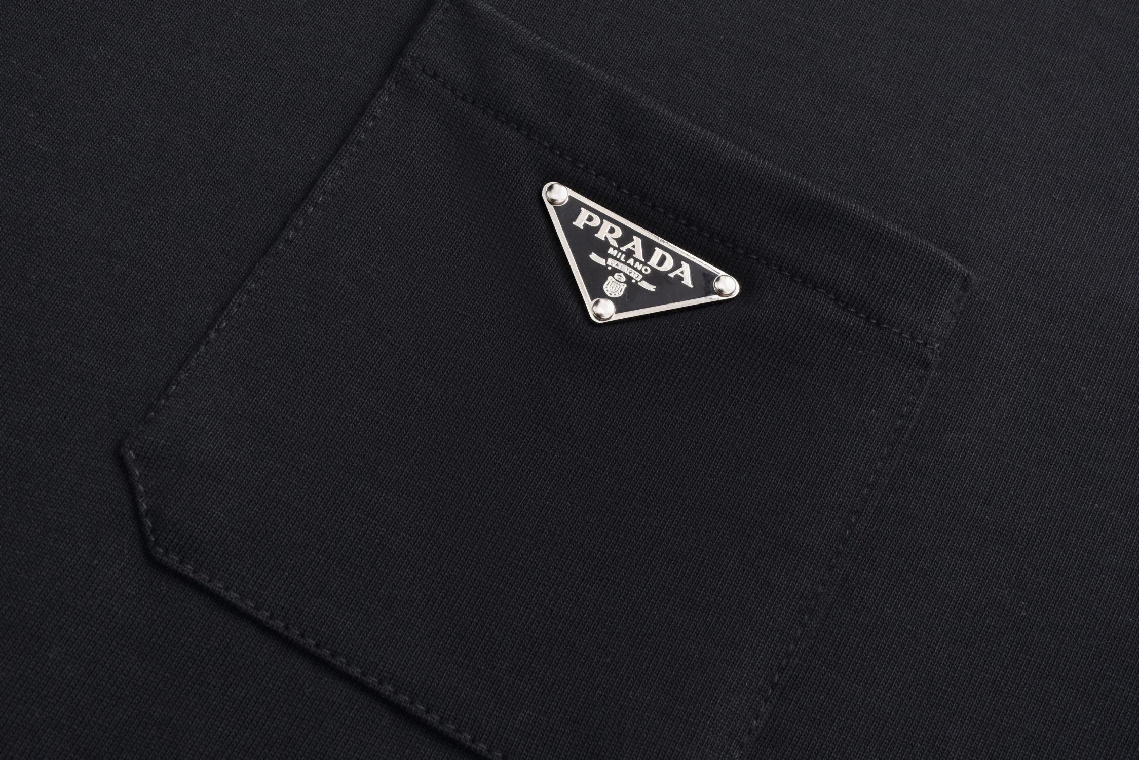 LuxluxHouse Best Quality Clothes T-shirt Prada