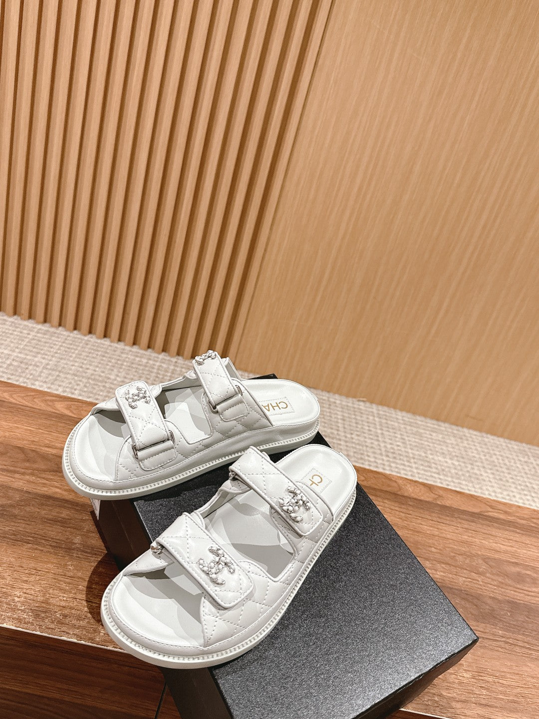 LuxluxHouse Best Quality Chanel Sandals