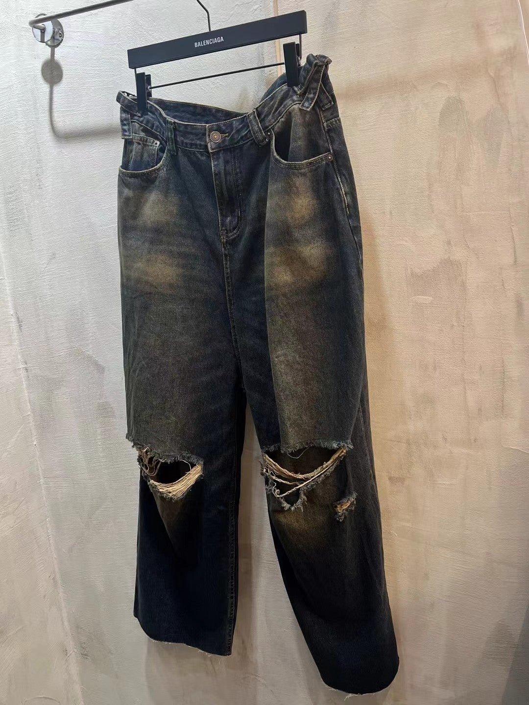 LuxluxHouse Best Quality Clothes Balenciaga Pants