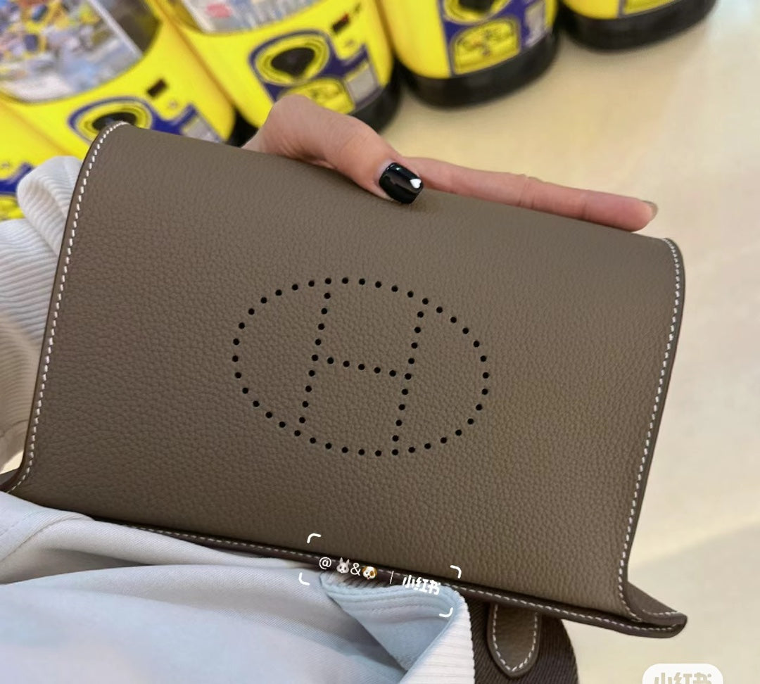 LuxluxHouse Best Quality Bags Women Men Hermes