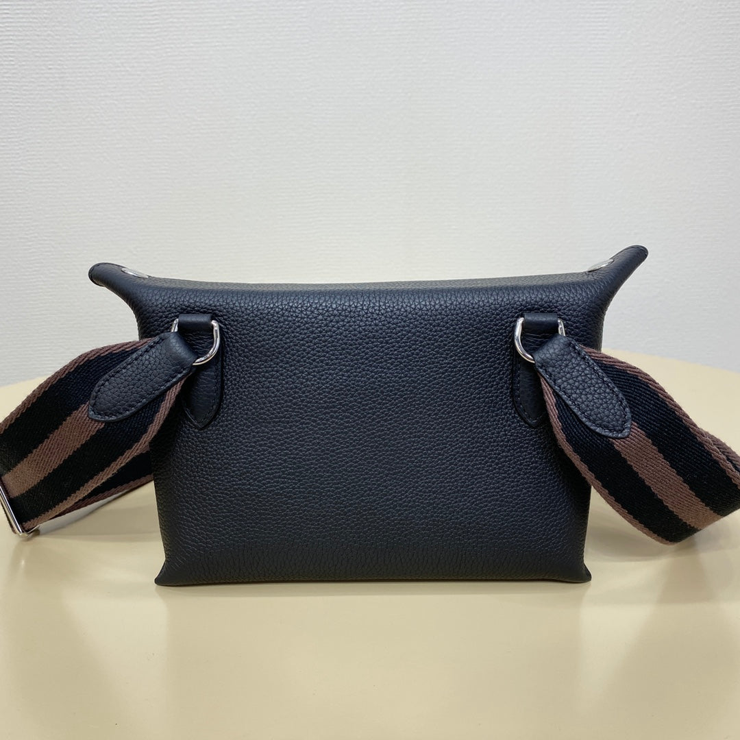 LuxluxHouse Best Quality Bags Women Men Hermes