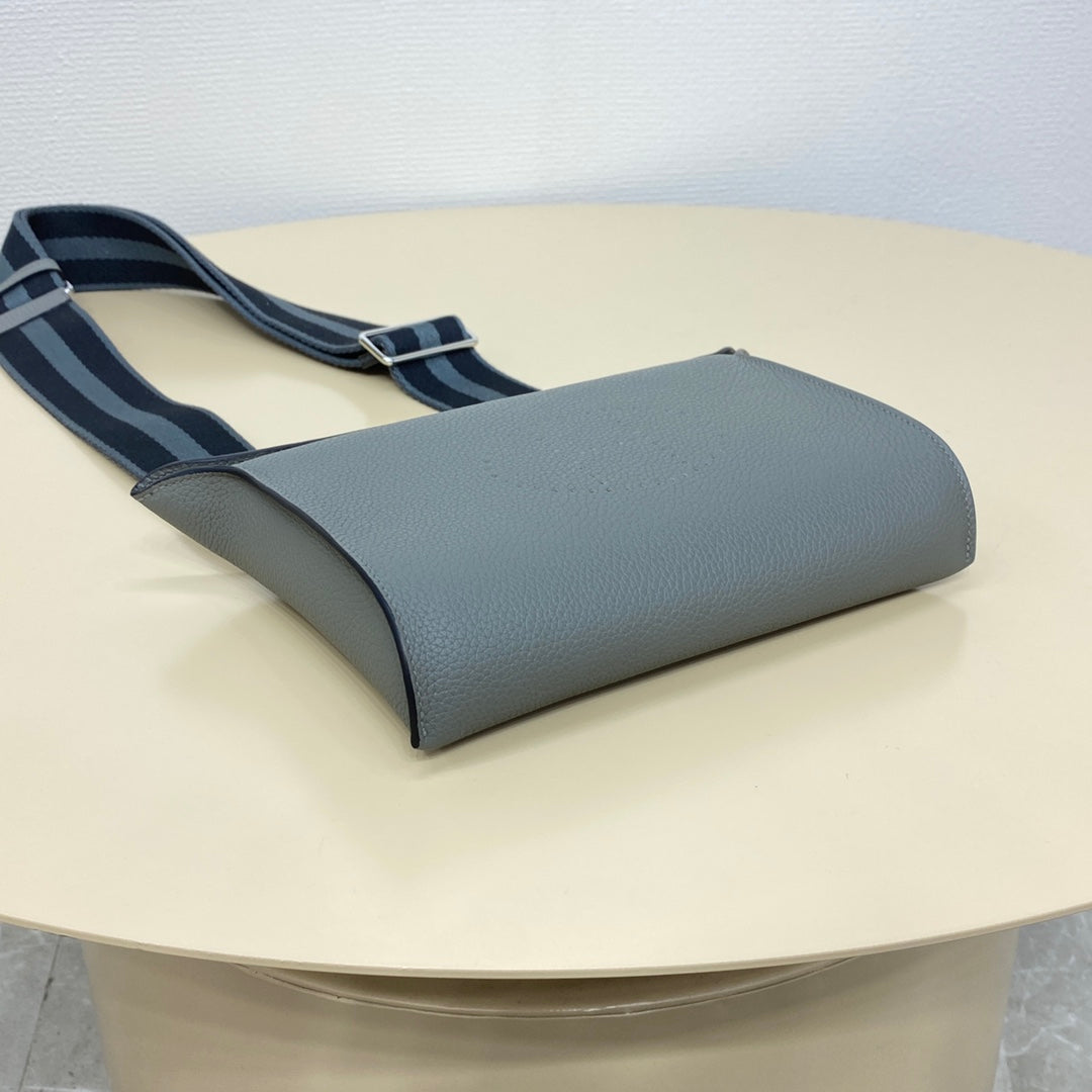 LuxluxHouse Best Quality Bags Women Men Hermes