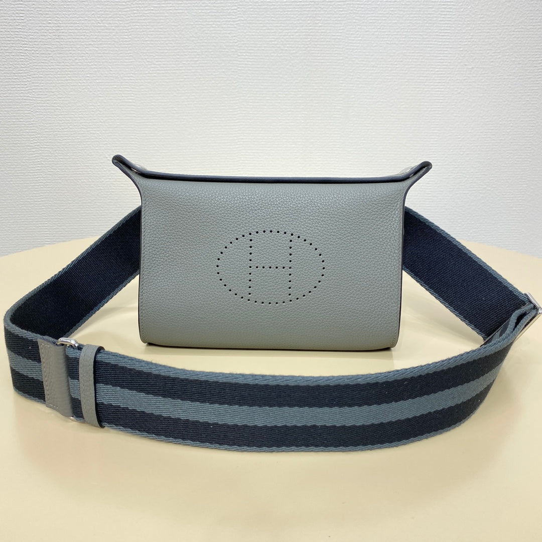 LuxluxHouse Best Quality Bags Women Men Hermes
