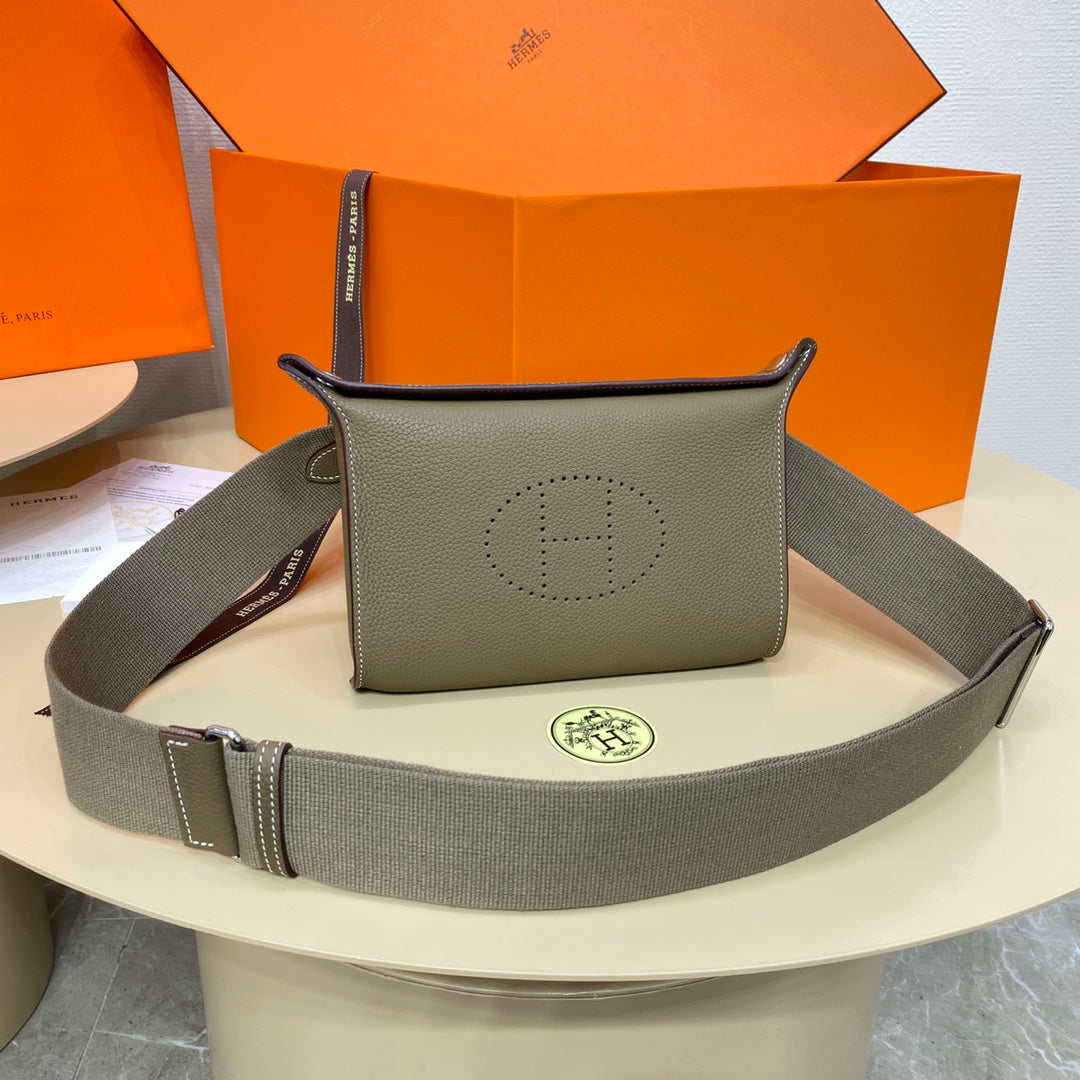 LuxluxHouse Best Quality Bags Women Men Hermes