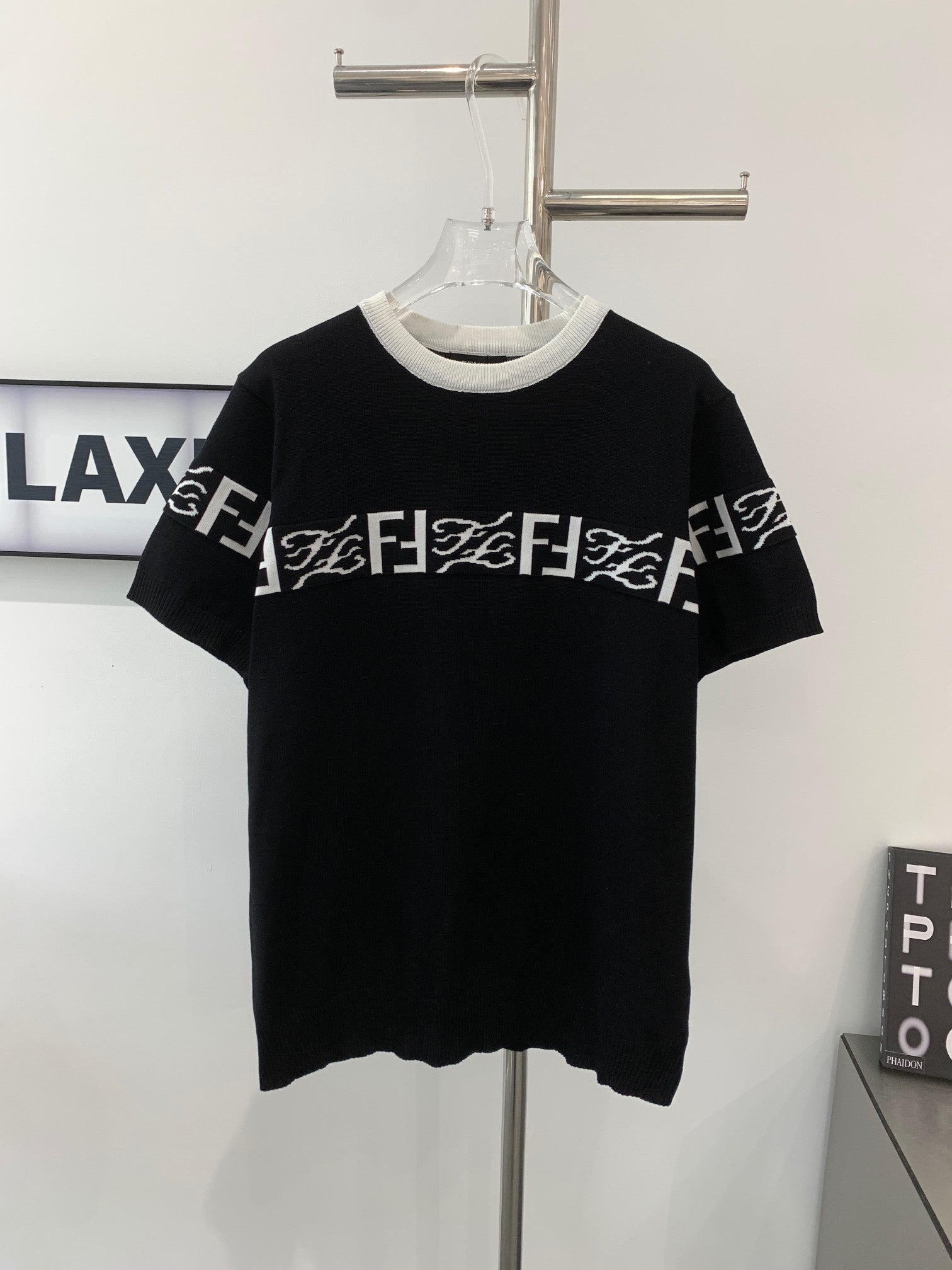 LuxluxHouse Fendi T-shirt NO.1