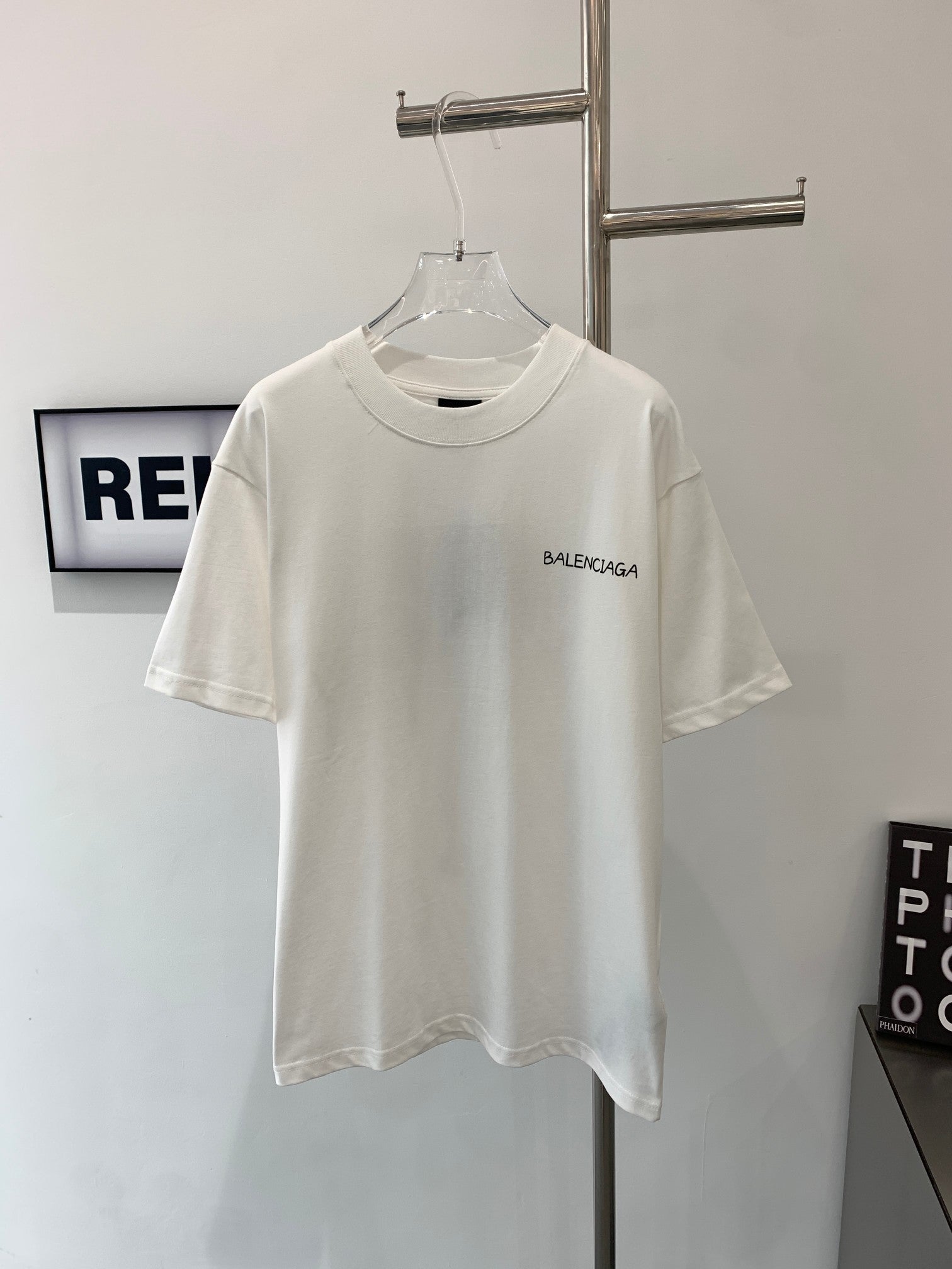 LuxluxHouse Balenciaga T-shirt NO.3