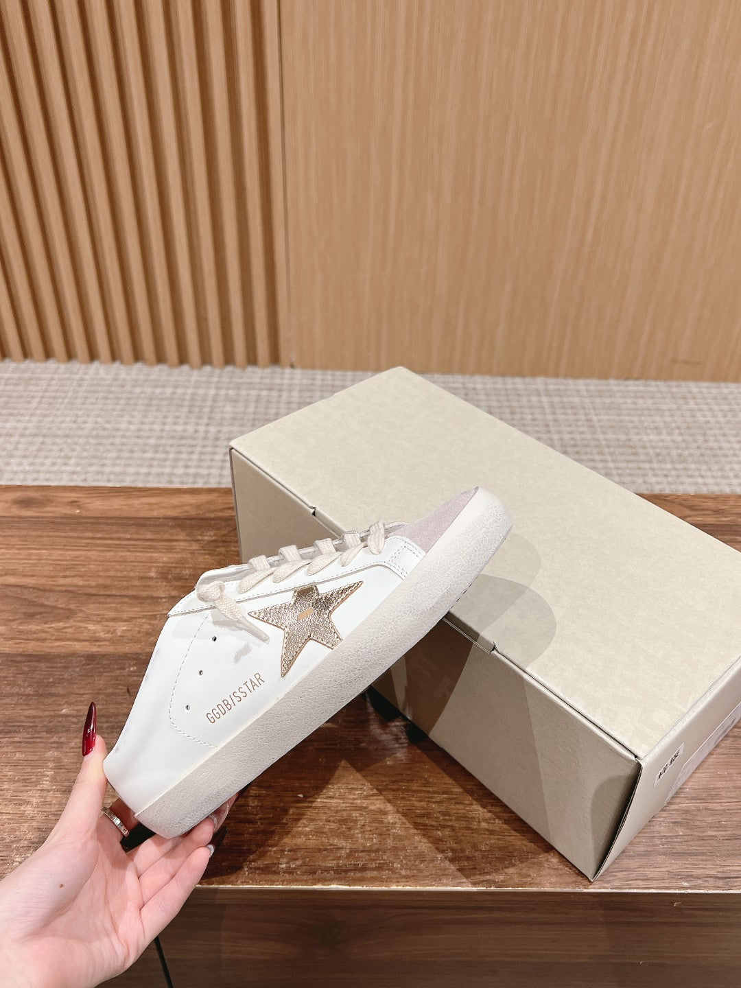 LuxluxHouse Best Quality Shoes Golden Goose