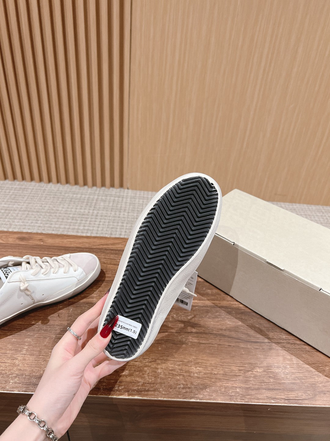 LuxluxHouse Best Quality Shoes Golden Goose