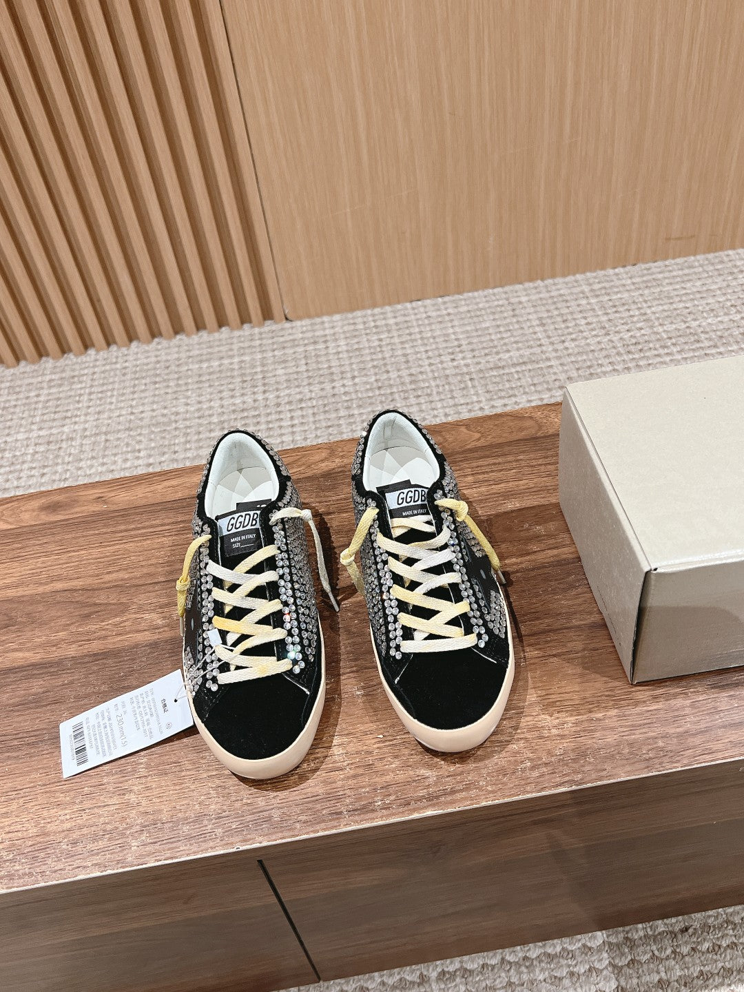 LuxluxHouse Best Quality Shoes Golden Goose