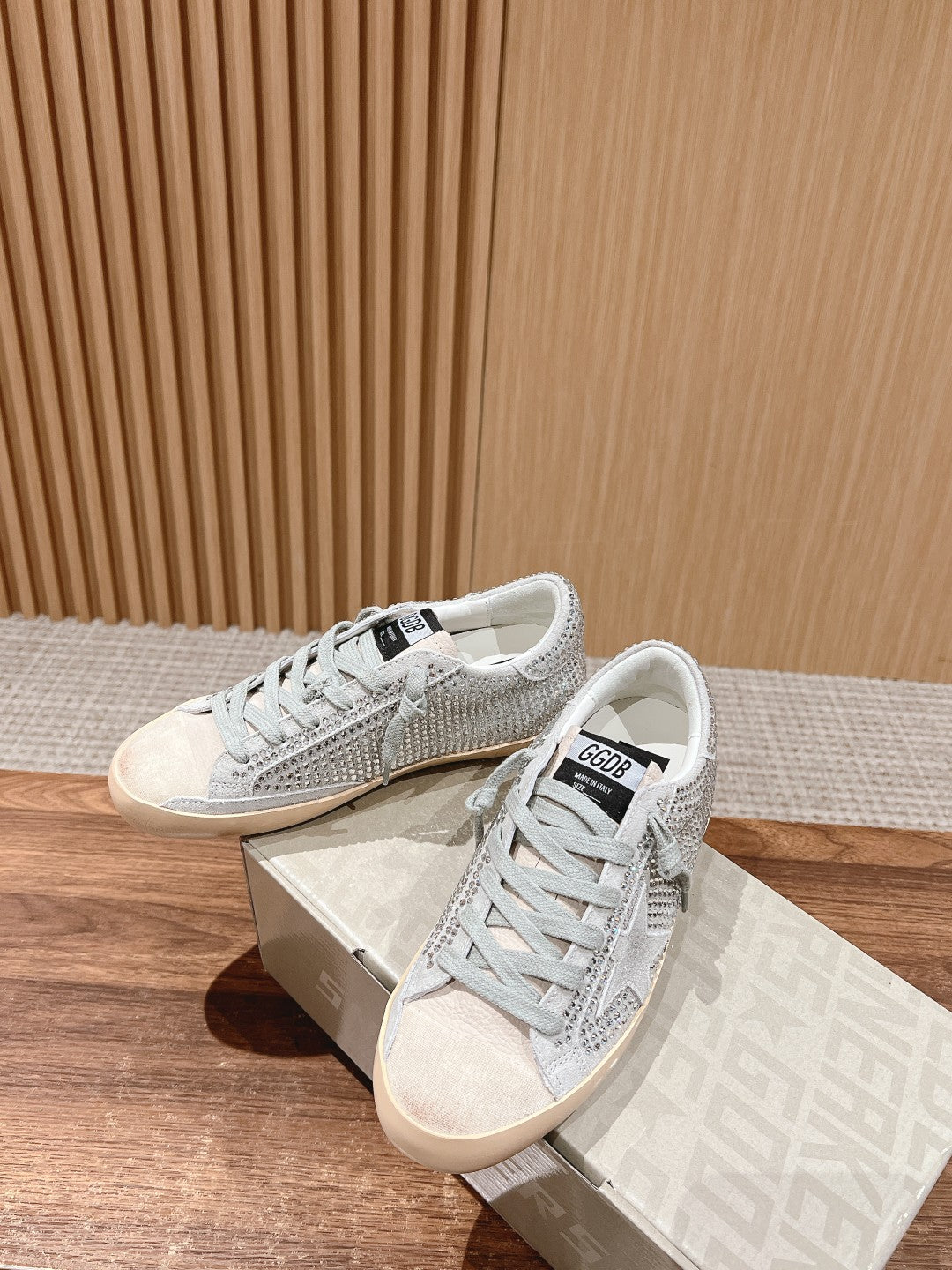 LuxluxHouse Best Quality Shoes Golden Goose