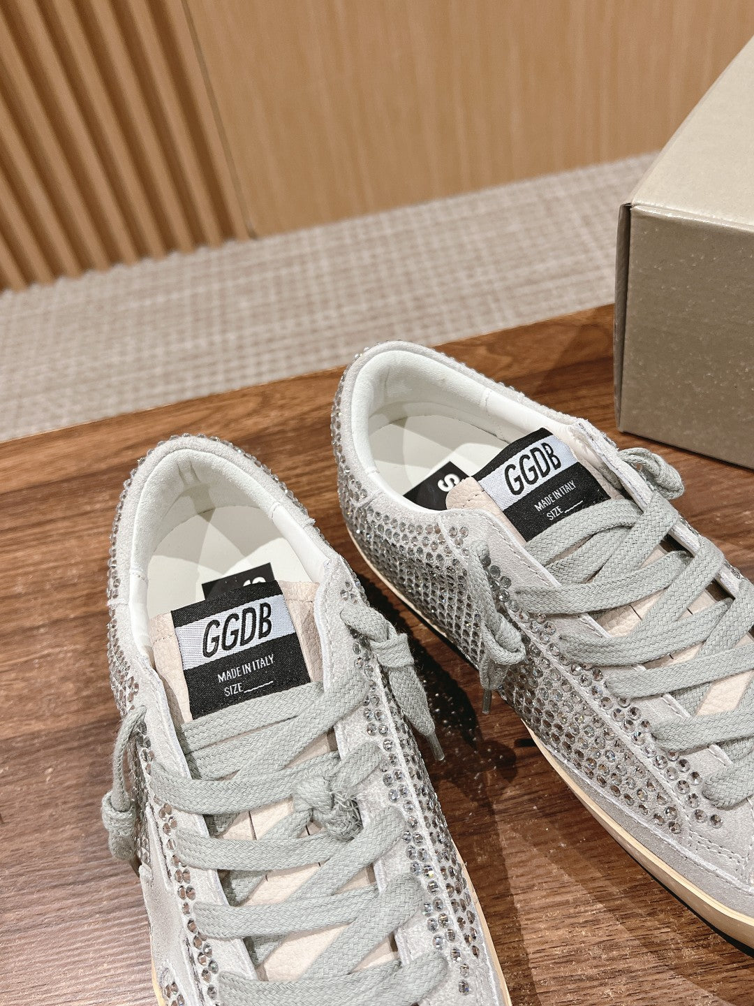 LuxluxHouse Best Quality Shoes Golden Goose