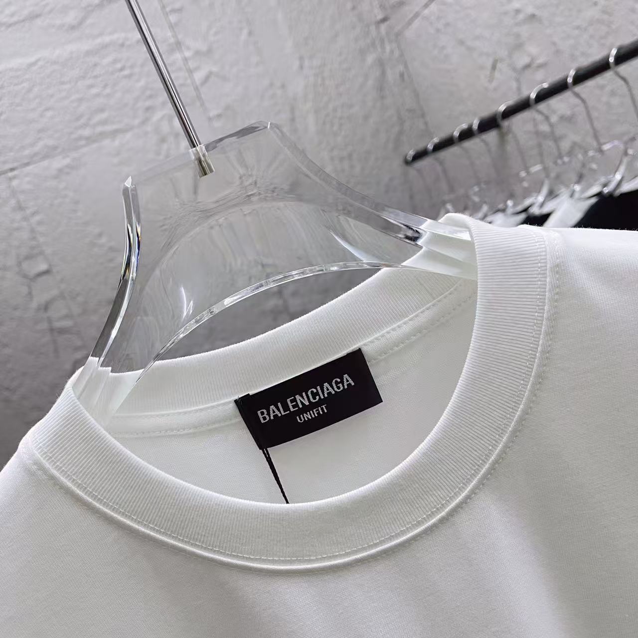 LuxluxHouse Best Quality Clothes Balenciaga T-shirt