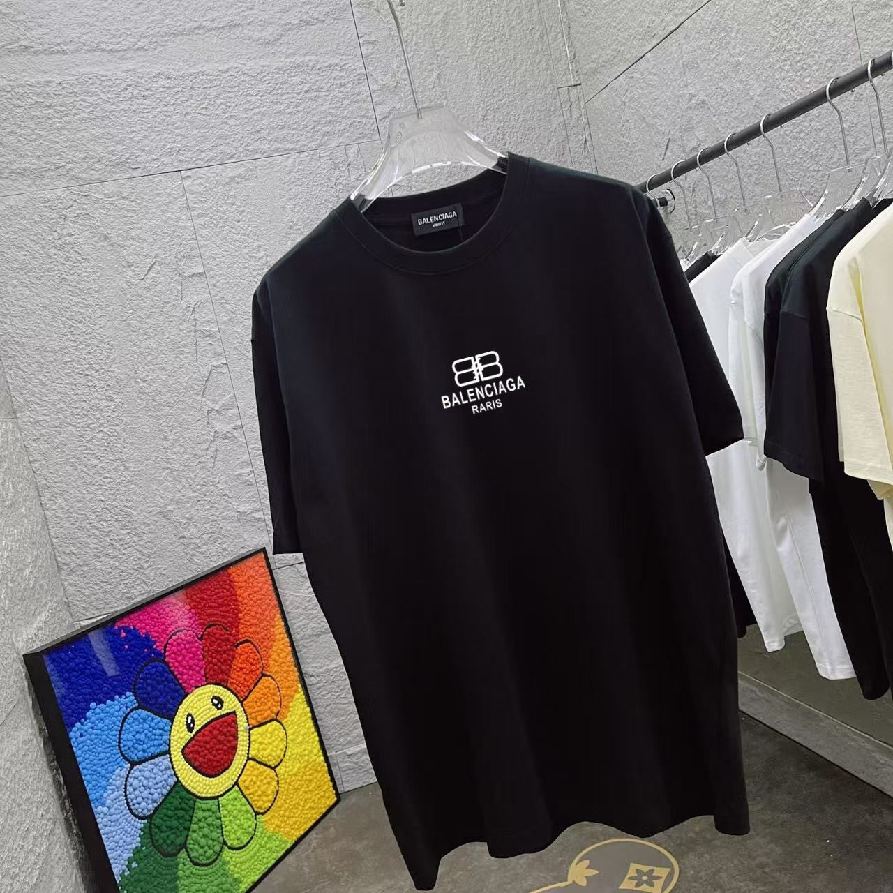 LuxluxHouse Best Quality Clothes Balenciaga T-shirt