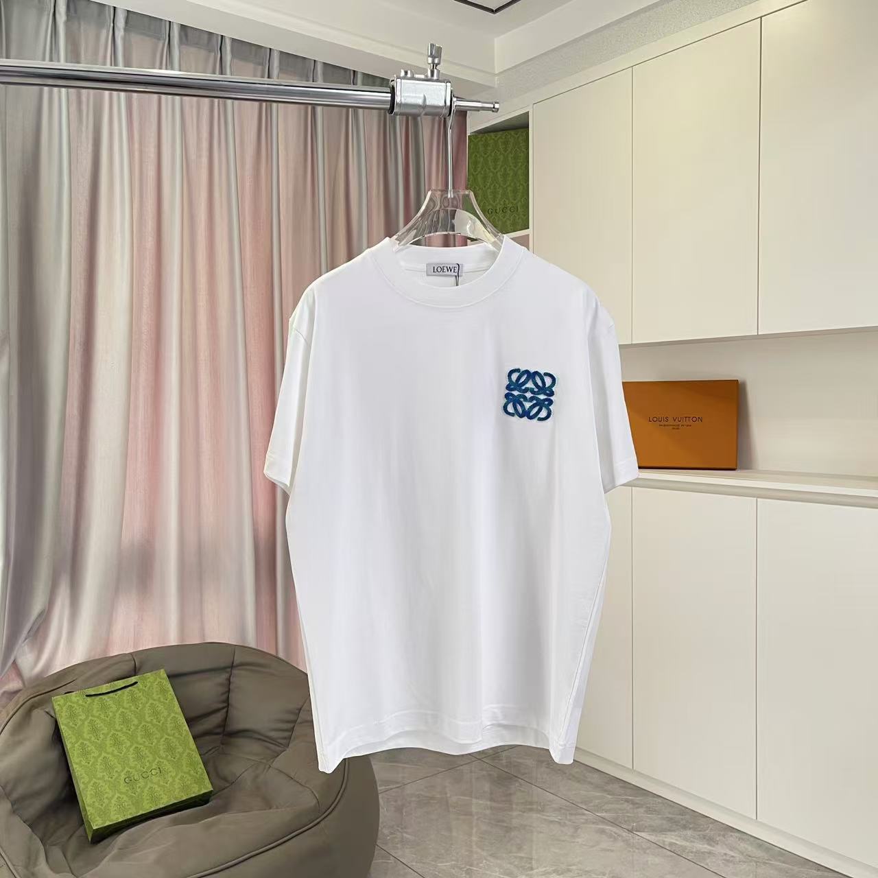 LuxluxHouse Best Quality Clothes T-shirt Loewe