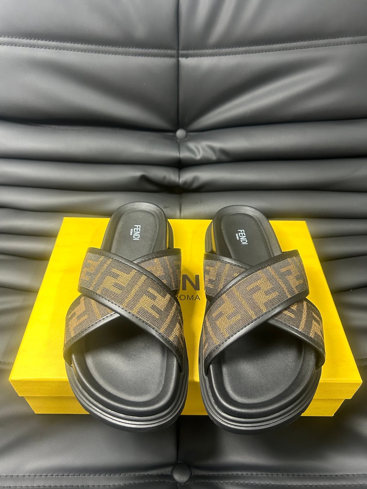 LuxluxHouse Best Quality Sandals Fendi