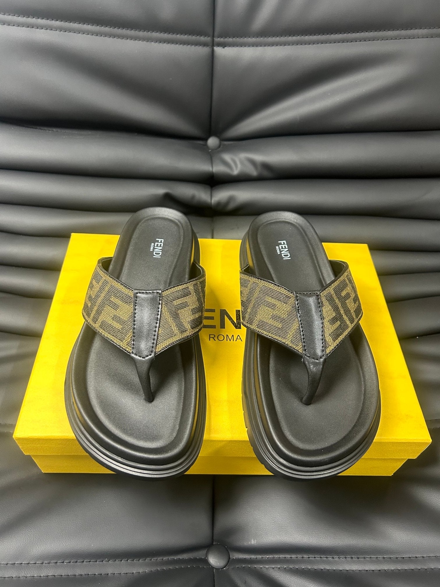 LuxluxHouse Best Quality Sandals Fendi