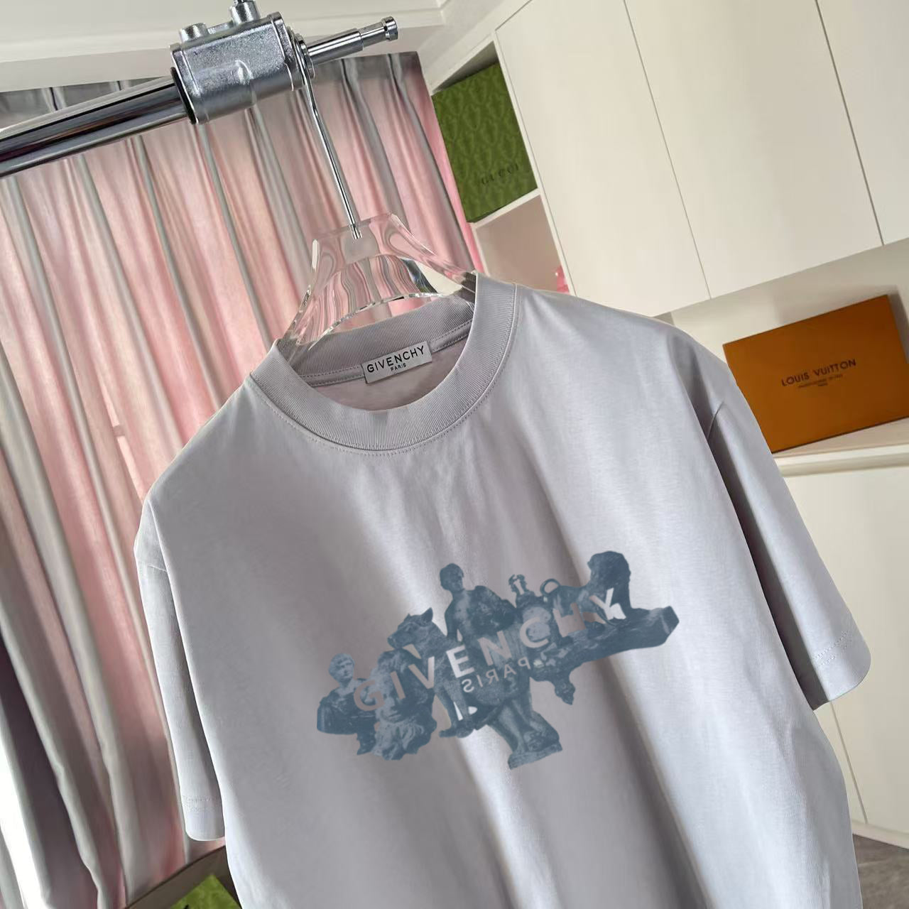 LuxluxHouse Best Quality Clothes Givenchy T-shirt