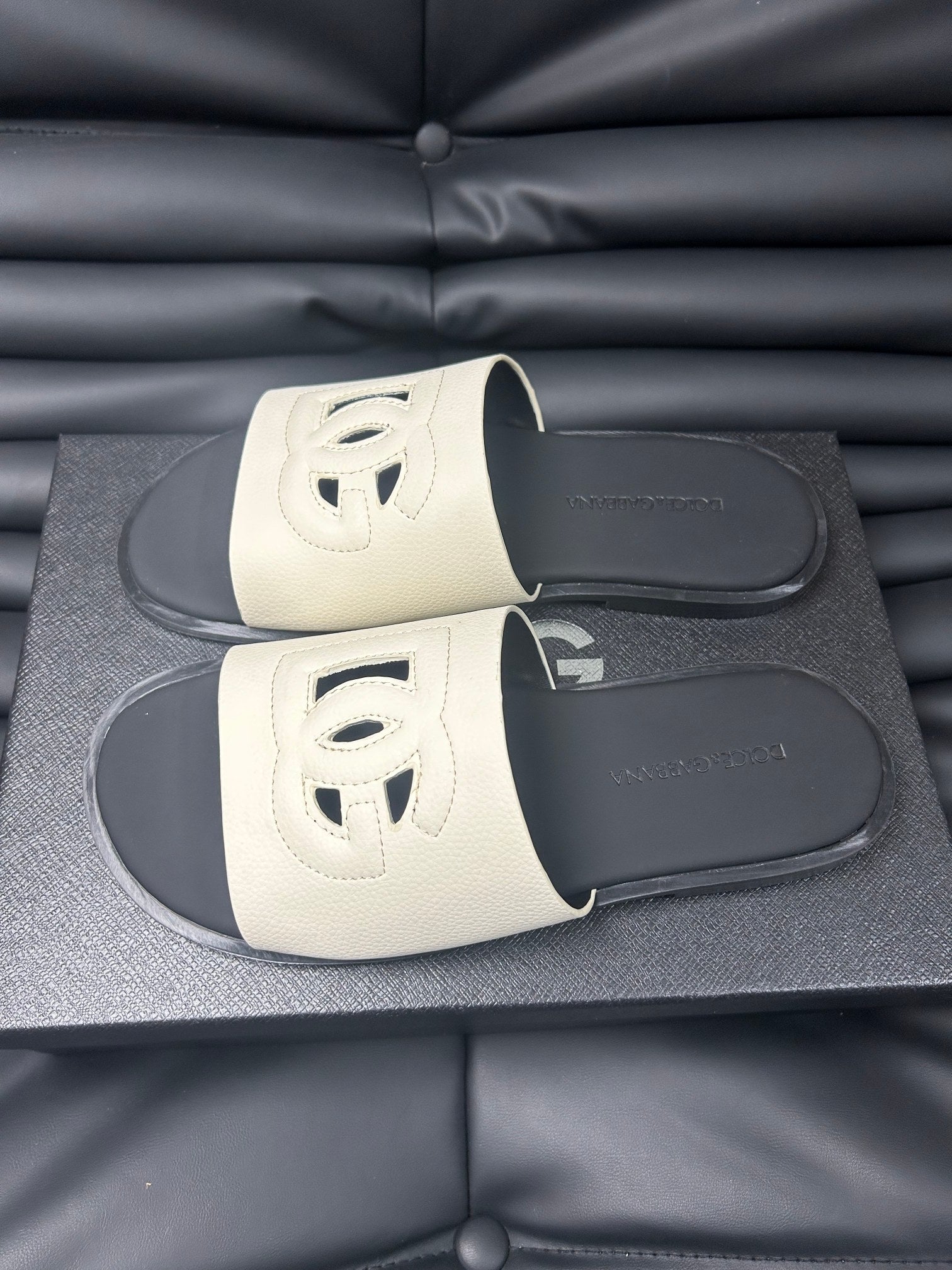 LuxluxHouse Best Quality Sandals Dolce & Gabbana