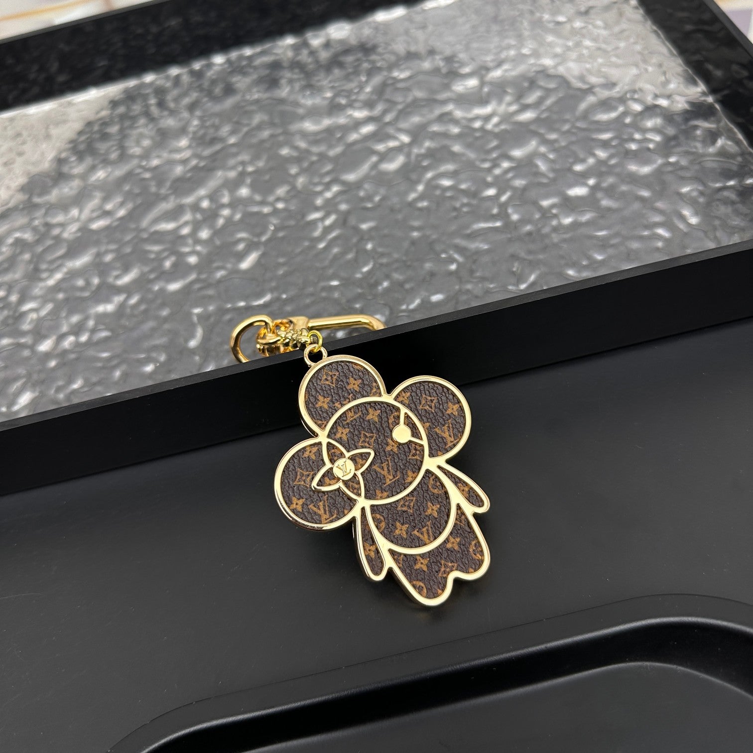 LuxluxHouse Best Quality Accessories Keychain Louis Vuitton