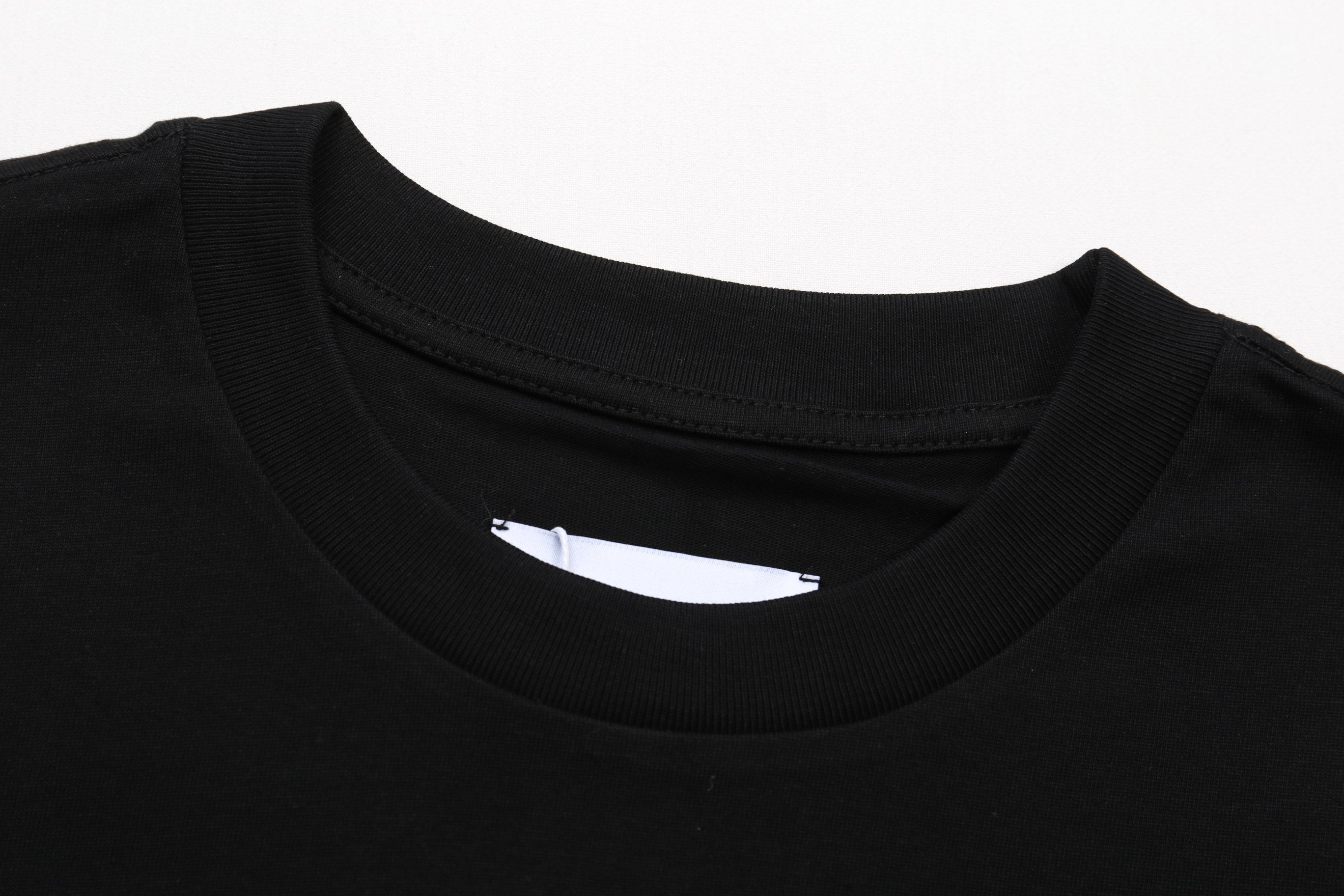 LuxluxHouse Best Quality Clothes T-shirt Chanel & Maison Margiela