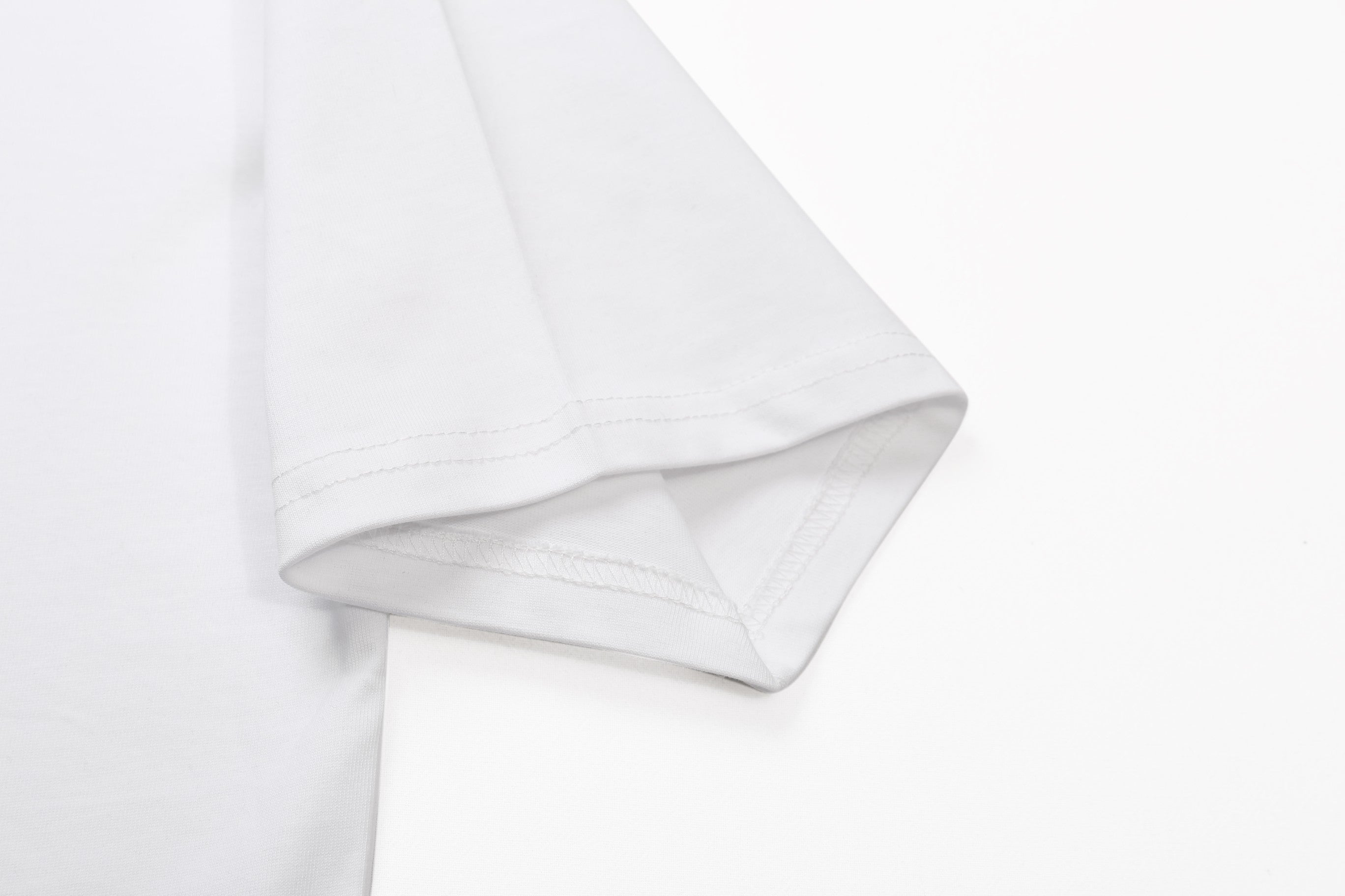 LuxluxHouse Best Quality Clothes T-shirt Chanel & Maison Margiela