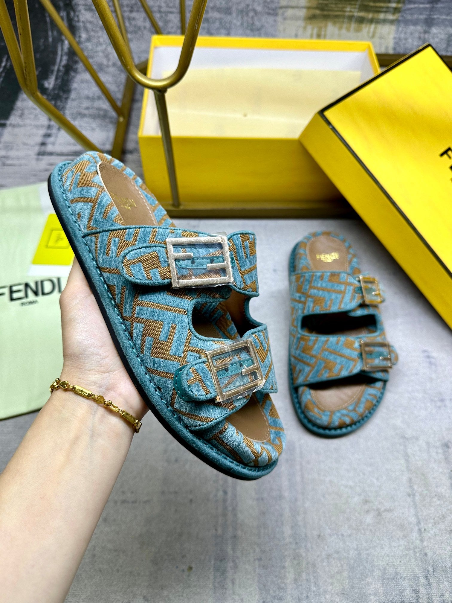 LuxluxHouse Best Quality Sandals Fendi