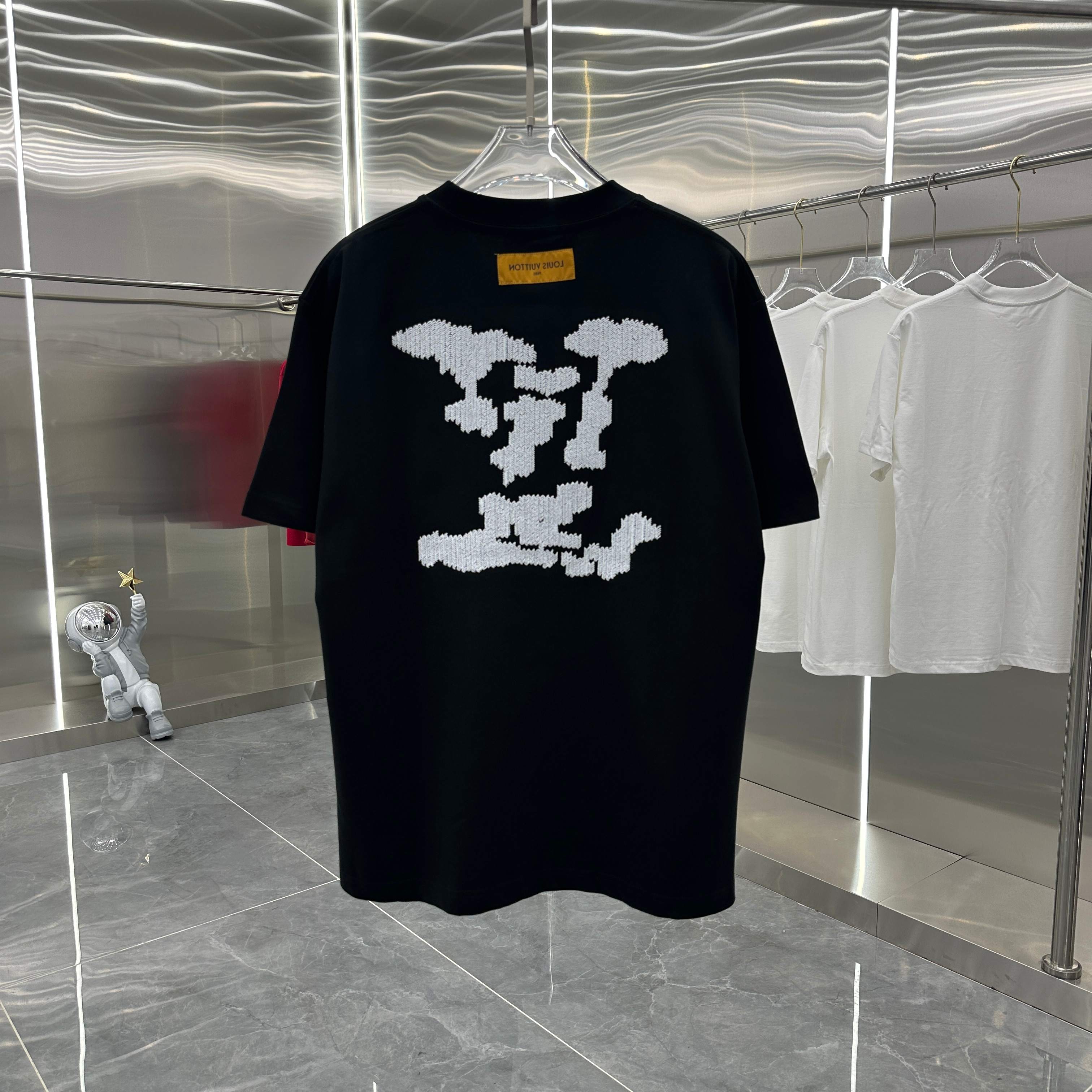 LuxluxHouse Best Quality Clothes T-shirt Louis Vuitton