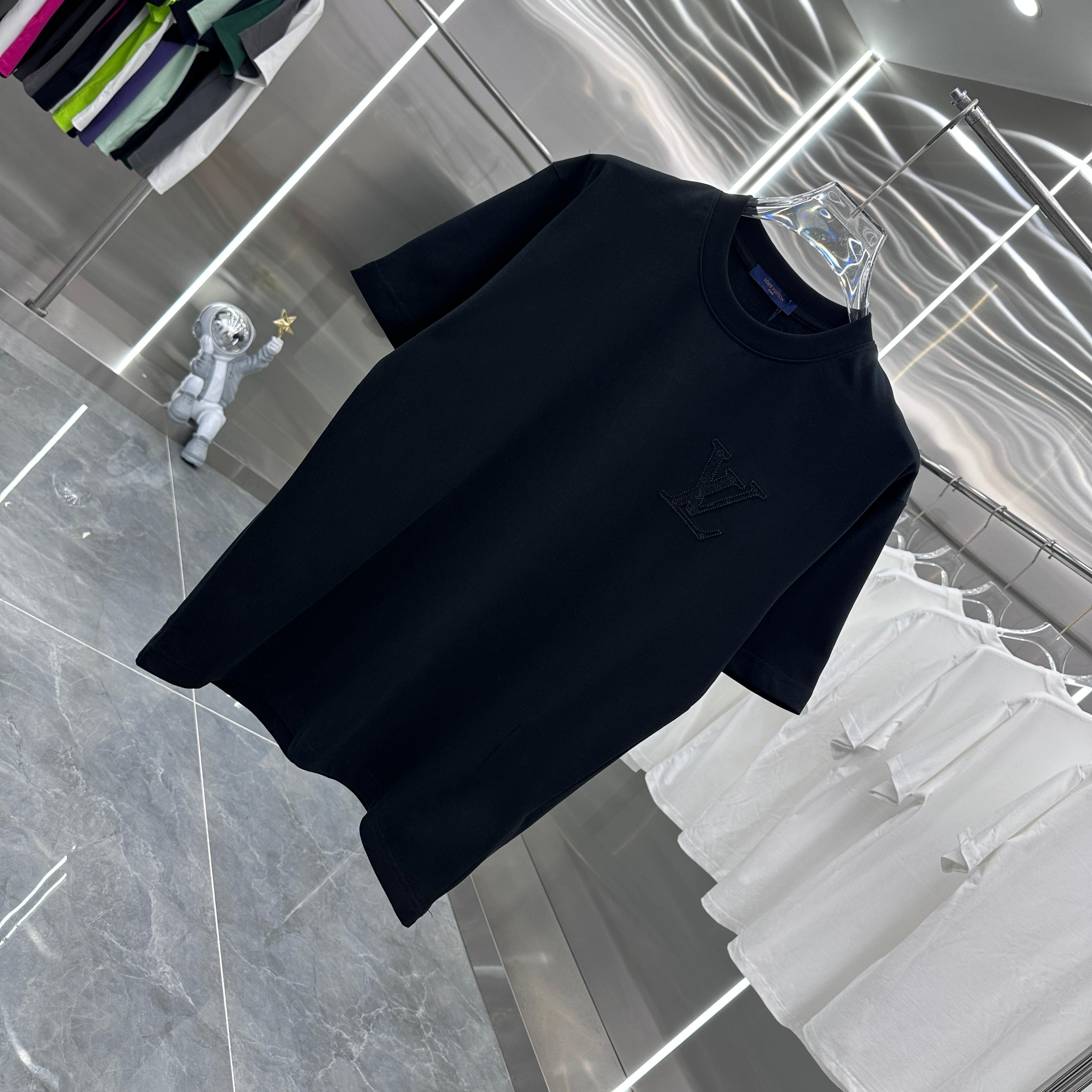 LuxluxHouse Best Quality Clothes T-shirt Louis Vuitton