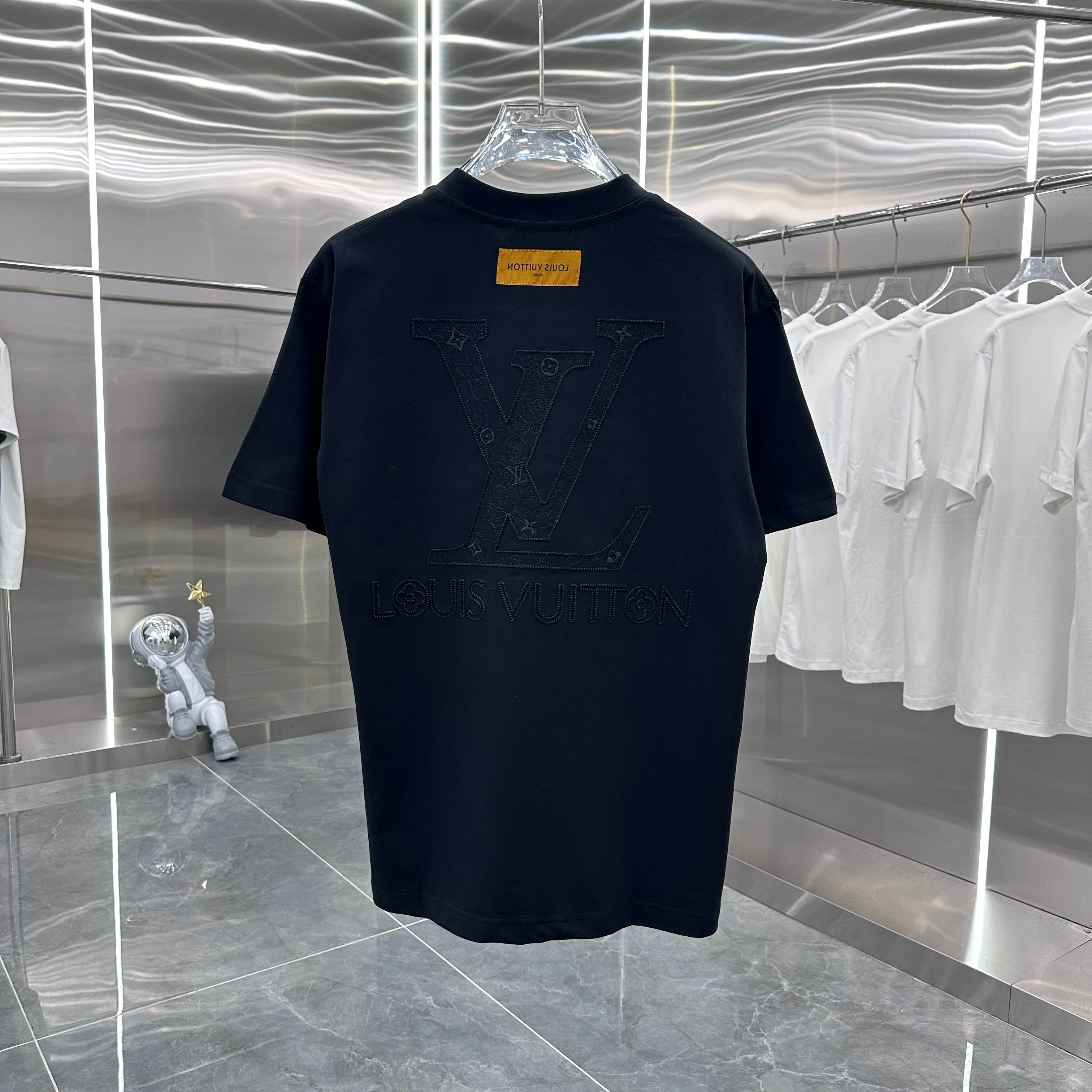 LuxluxHouse Best Quality Clothes T-shirt Louis Vuitton