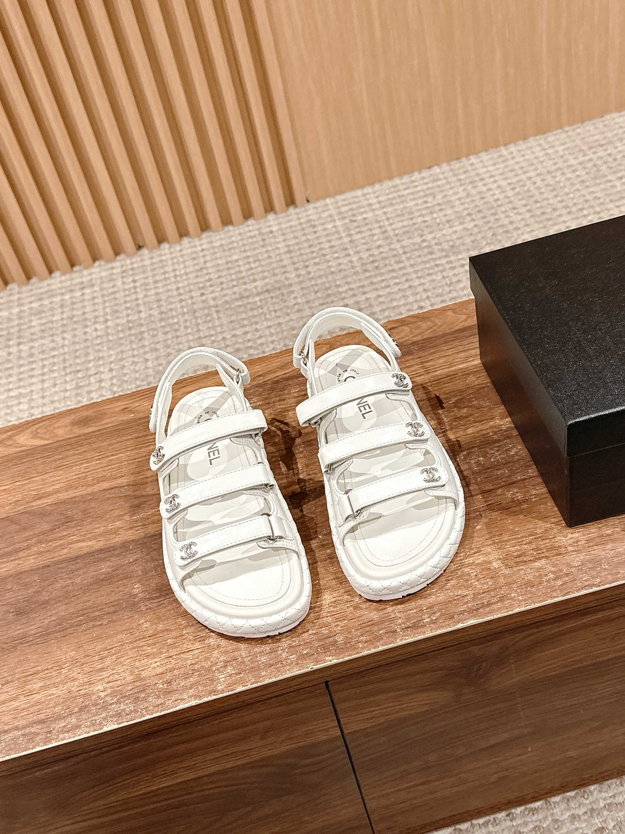 LuxluxHouse Best Quality Chanel Sandals