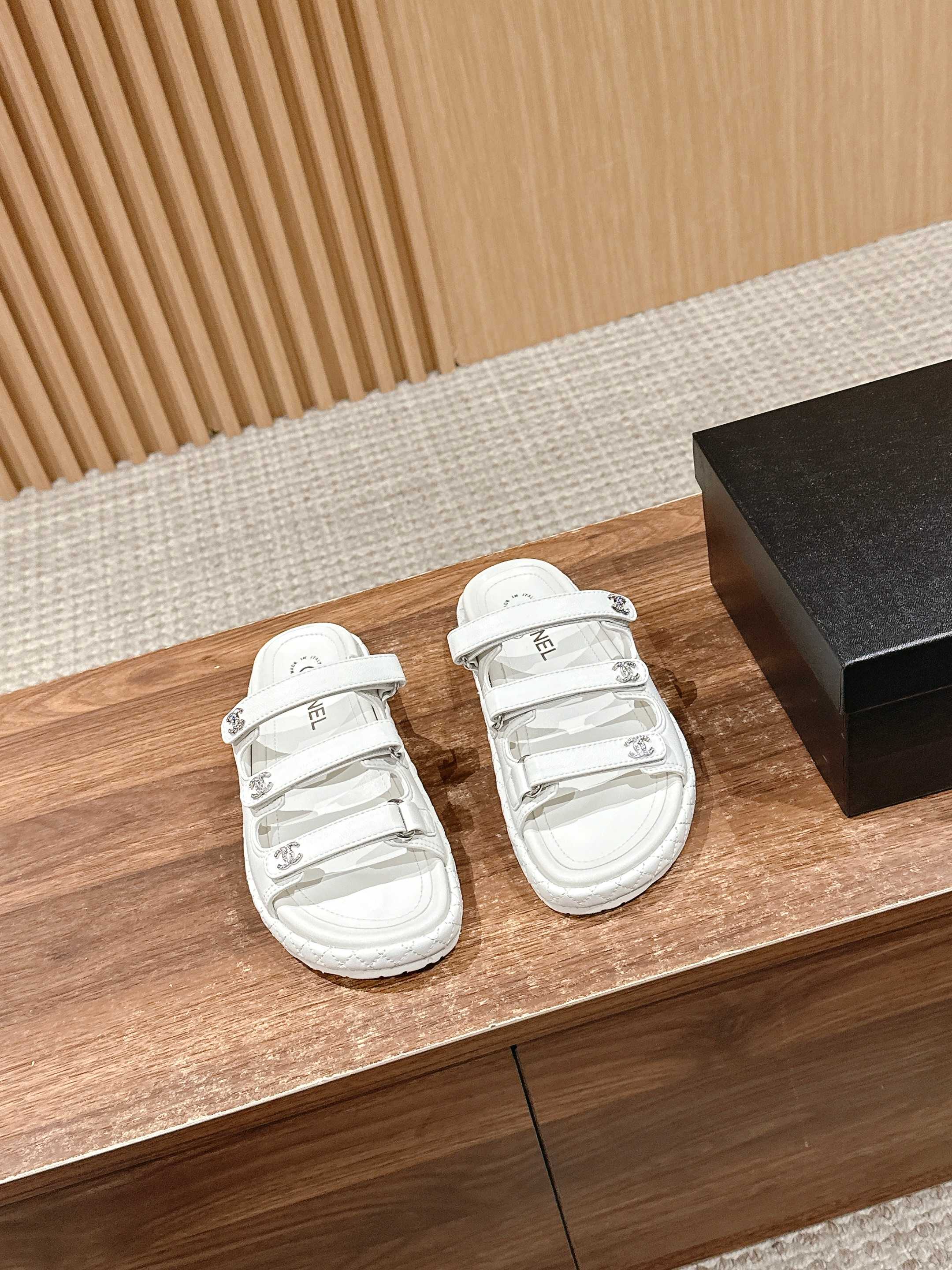 LuxluxHouse Best Quality Chanel Sandals