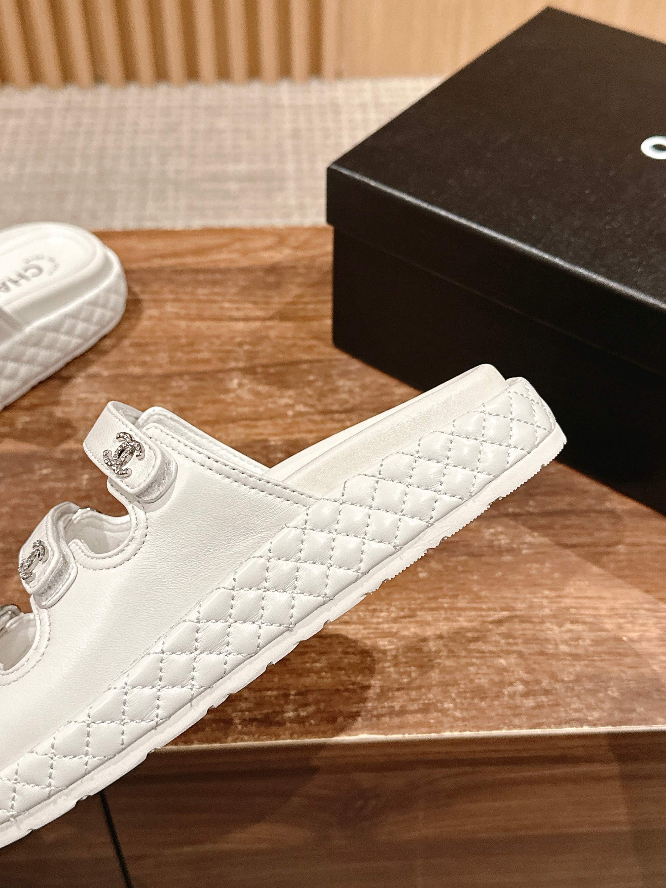 LuxluxHouse Best Quality Chanel Sandals