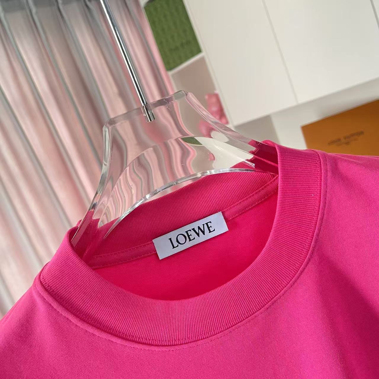 LuxluxHouse Best Quality Clothes T-shirt Loewe