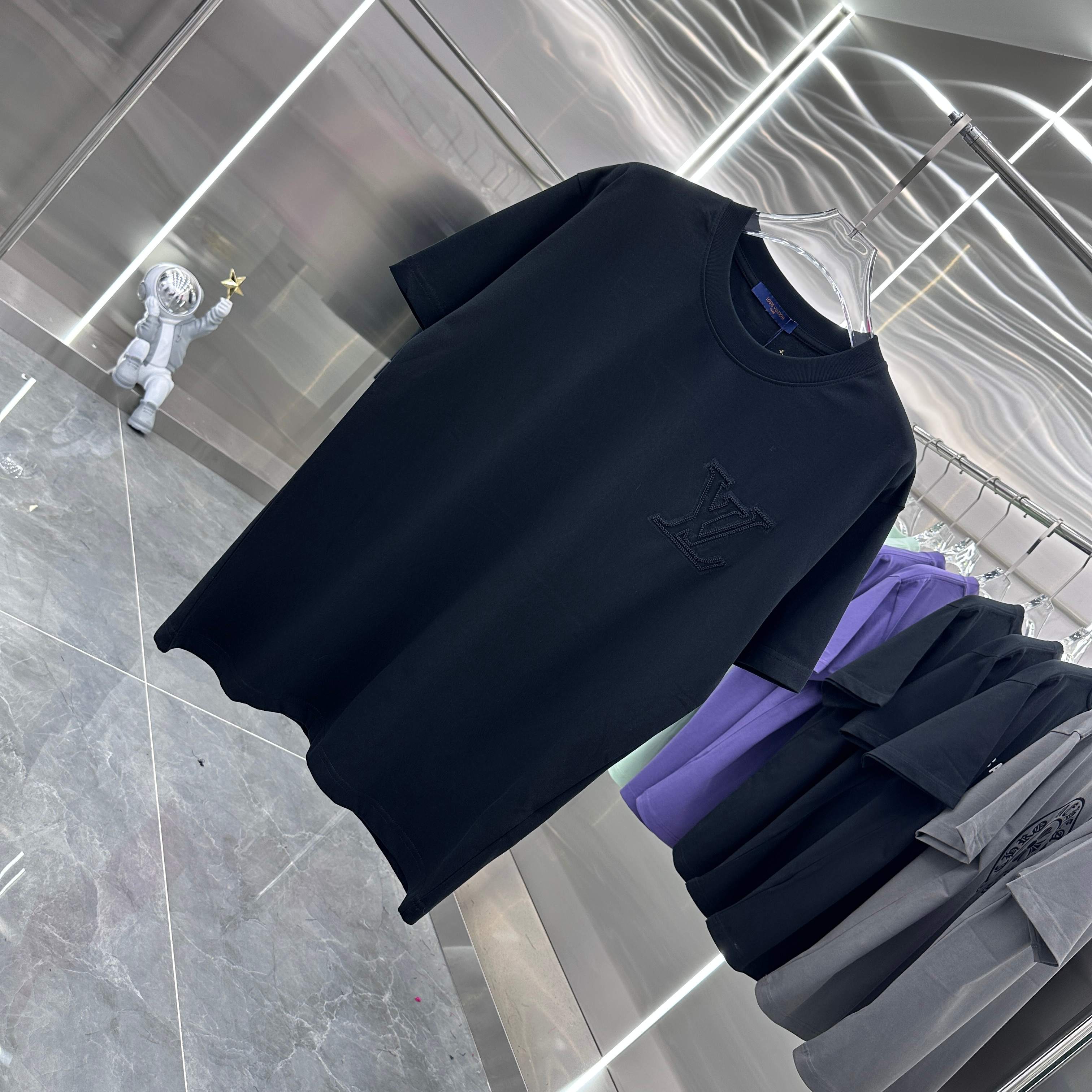 LuxluxHouse Best Quality Clothes T-shirt Louis Vuitton