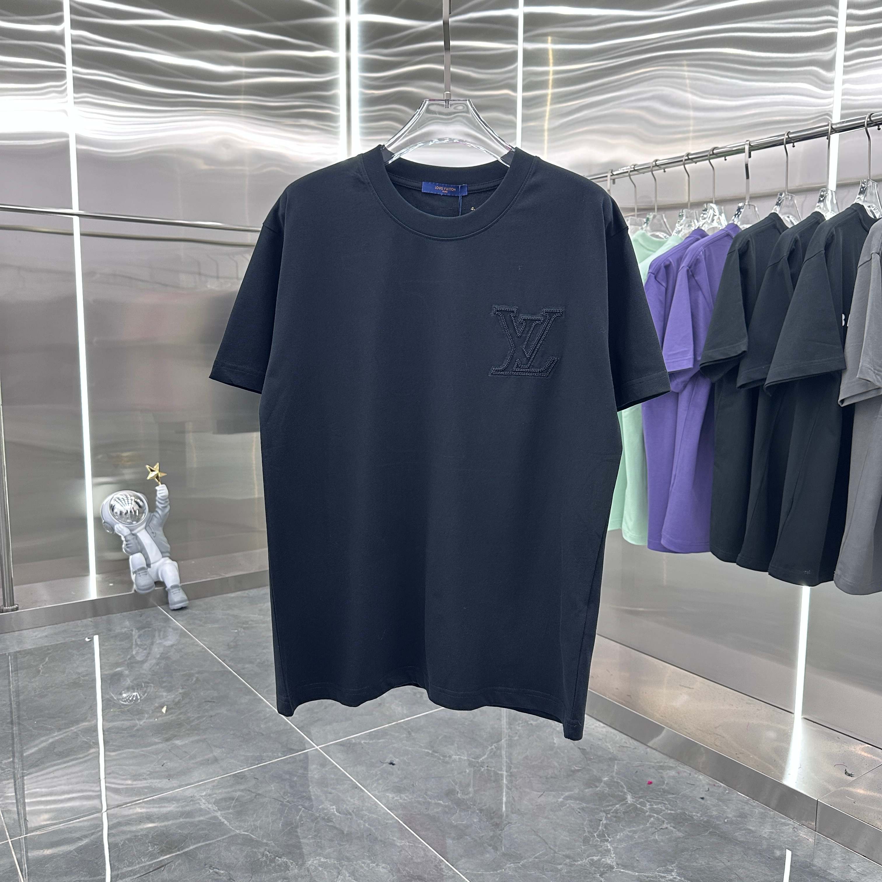 LuxluxHouse Best Quality Clothes T-shirt Louis Vuitton