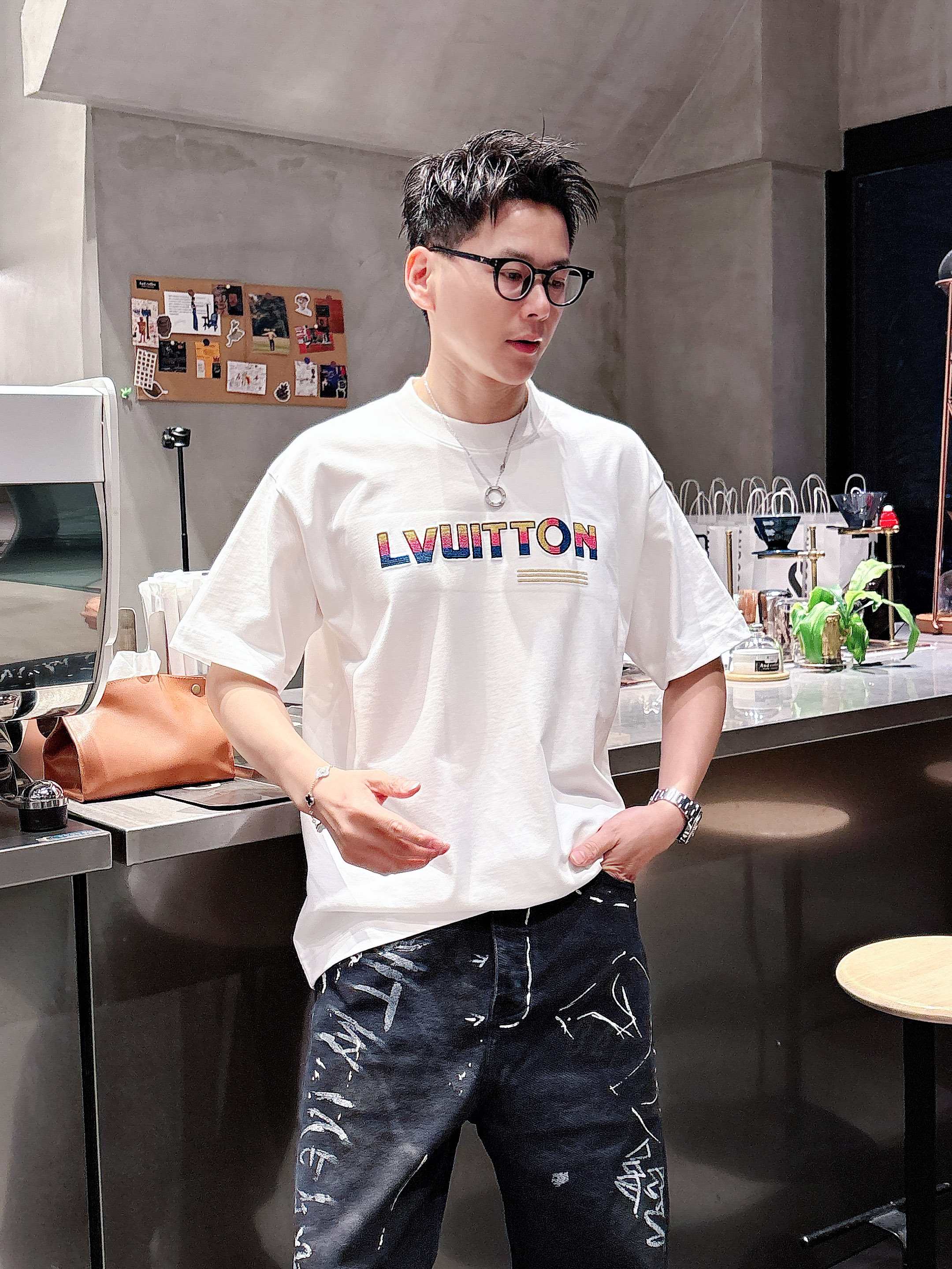 LuxluxHouse Best Quality Clothes T-shirt Louis Vuitton