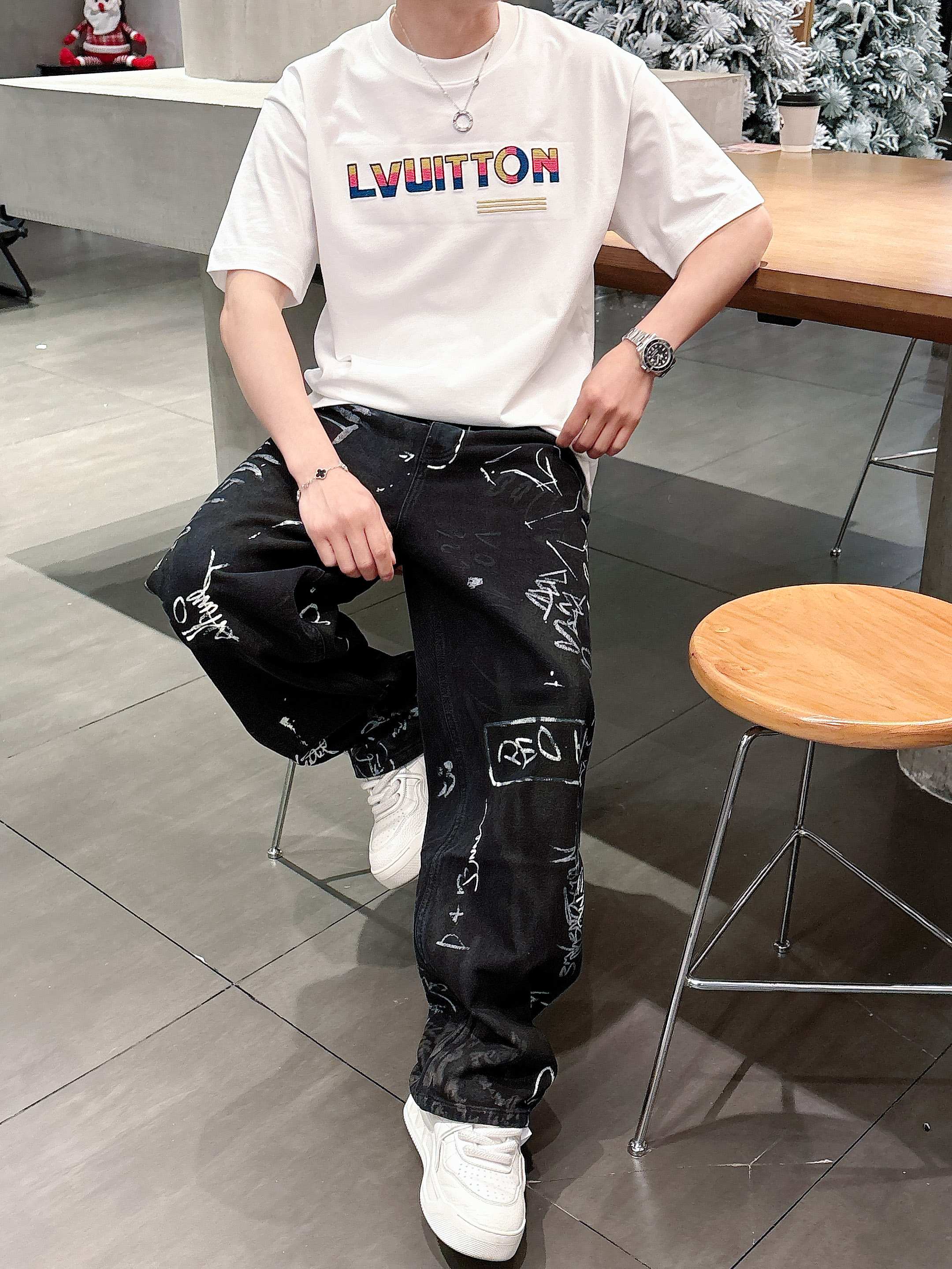 LuxluxHouse Best Quality Clothes T-shirt Louis Vuitton