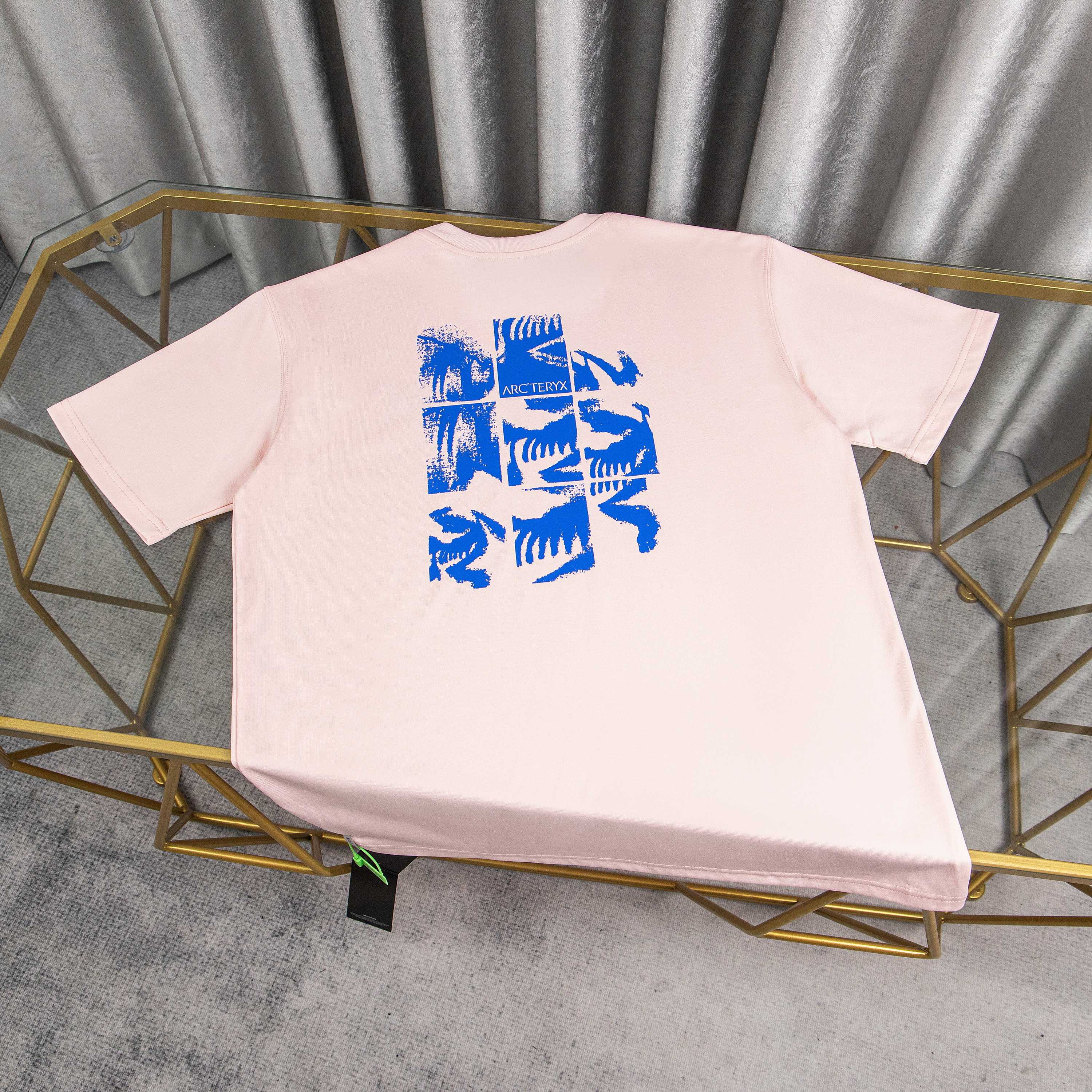 LuxluxHouse Best Quality Clothes T-shirt Arcteryx