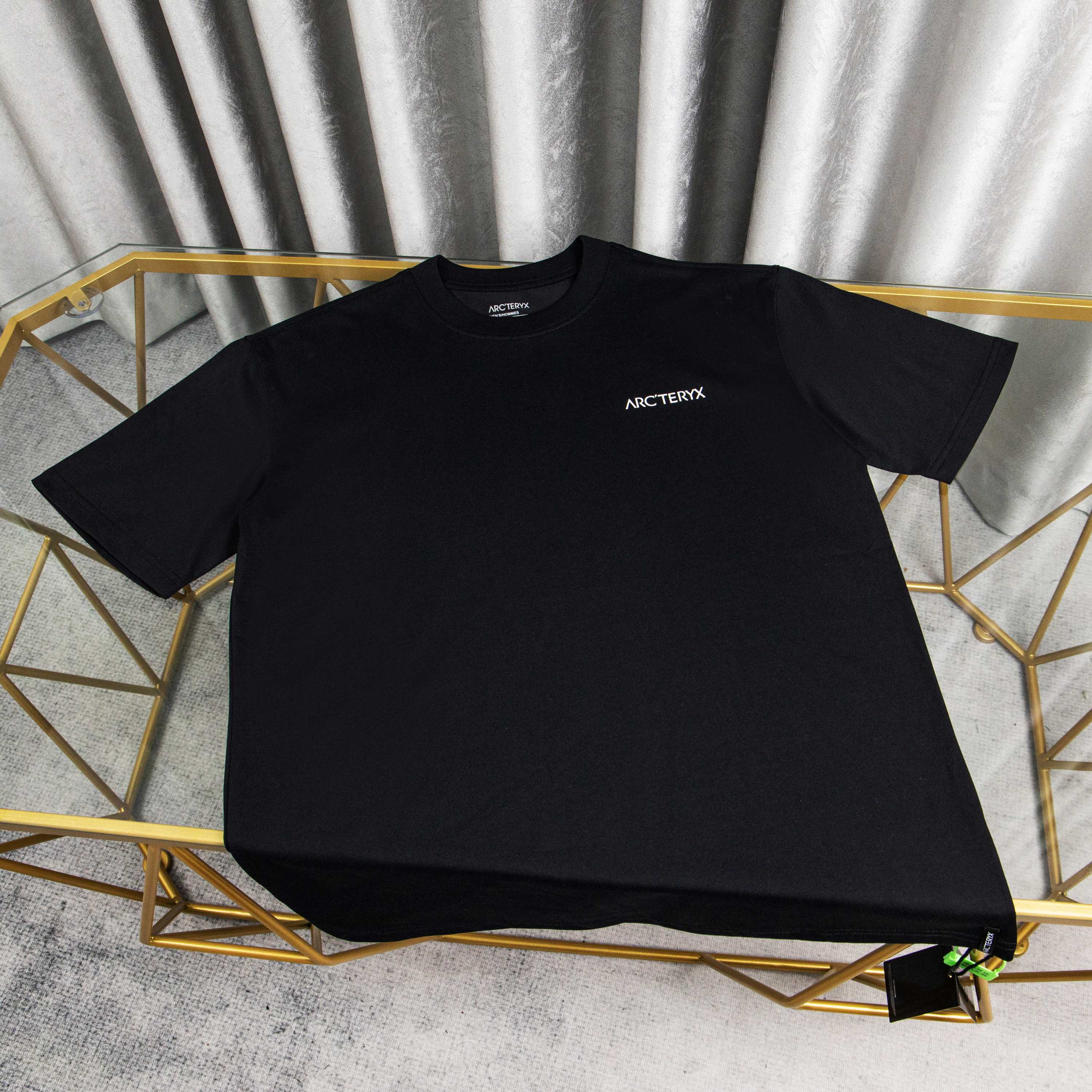 LuxluxHouse Best Quality Clothes T-shirt Arcteryx