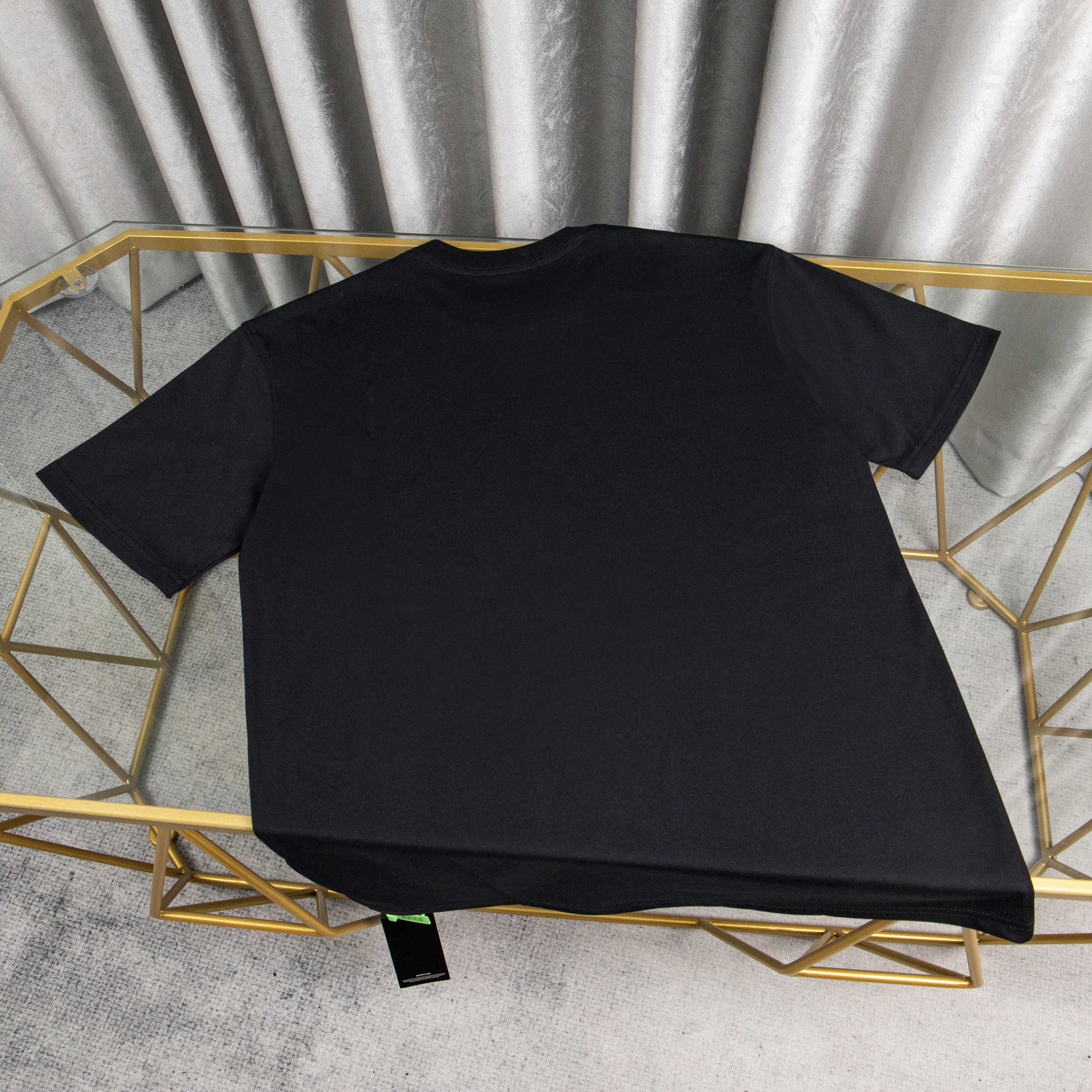 LuxluxHouse Best Quality Clothes T-shirt Arcteryx