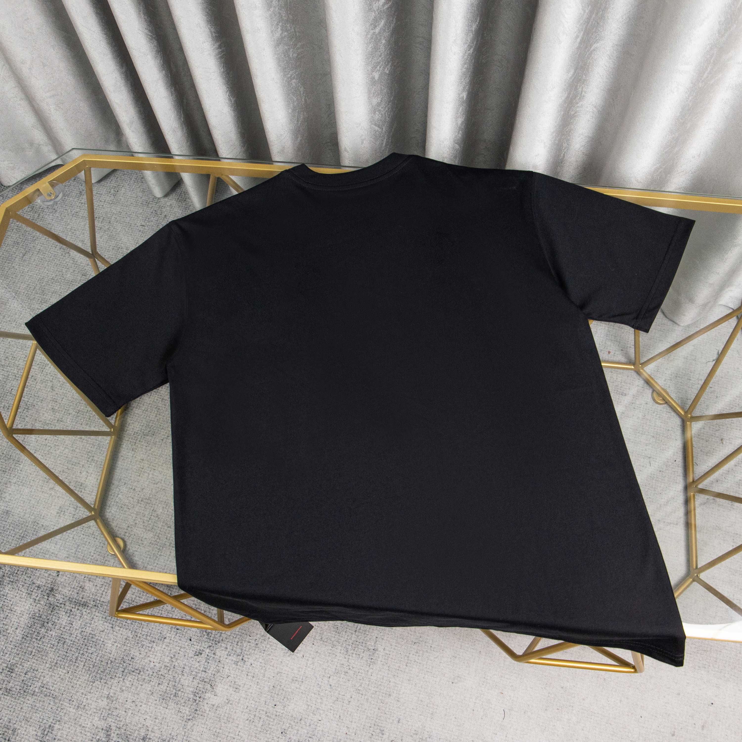 LuxluxHouse Best Quality Clothes T-shirt Arcteryx