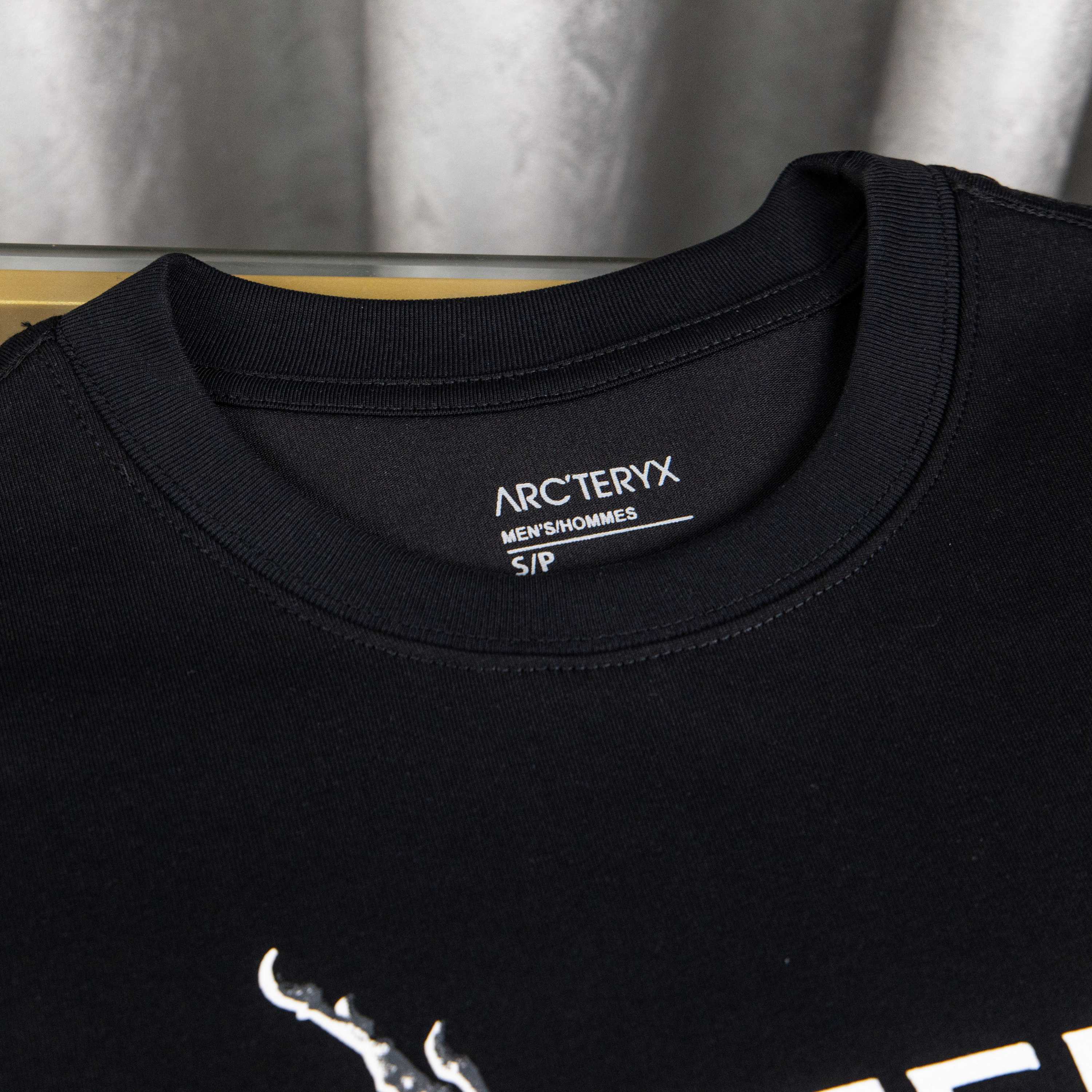 LuxluxHouse Best Quality Clothes T-shirt Arcteryx