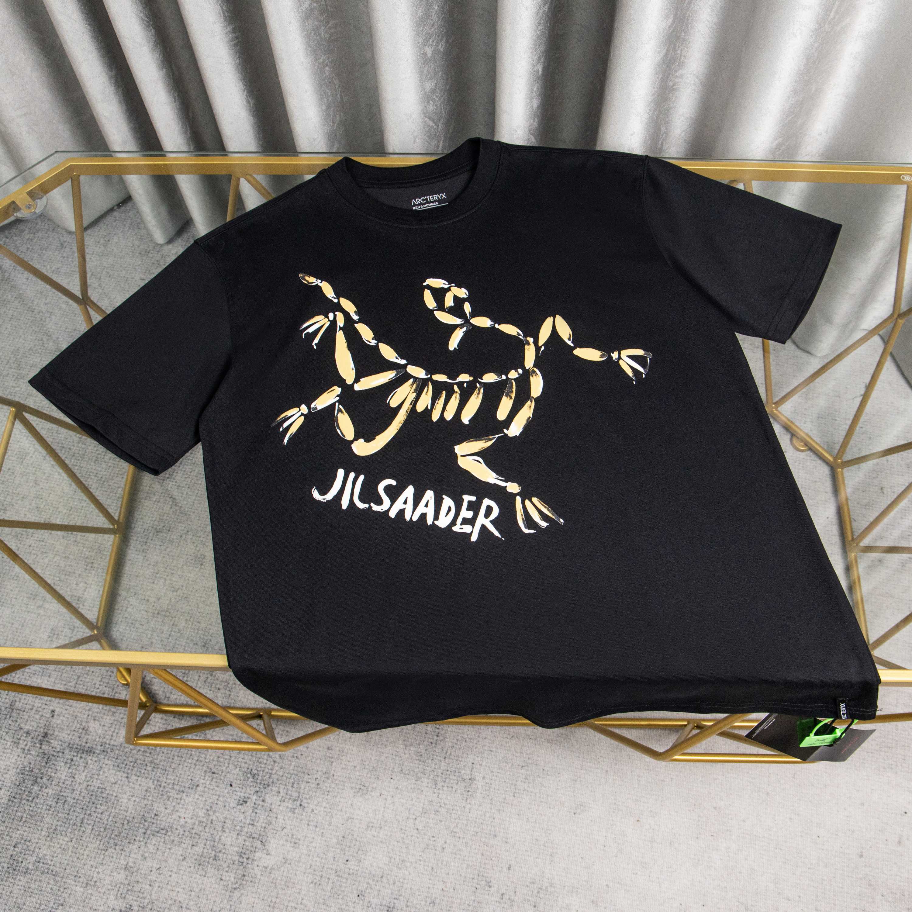 LuxluxHouse Best Quality Clothes T-shirt Arcteryx