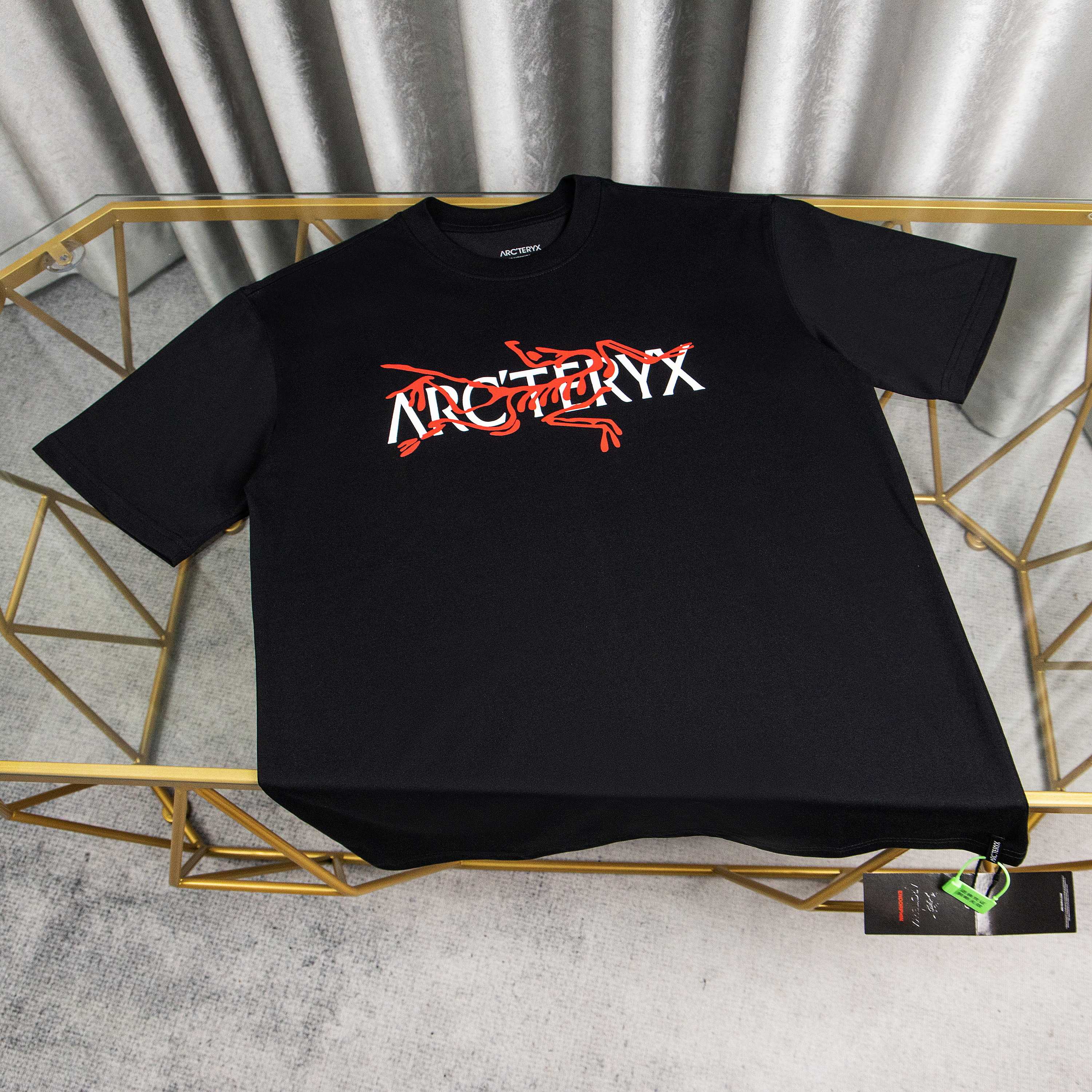 LuxluxHouse Best Quality Clothes T-shirt Arcteryx