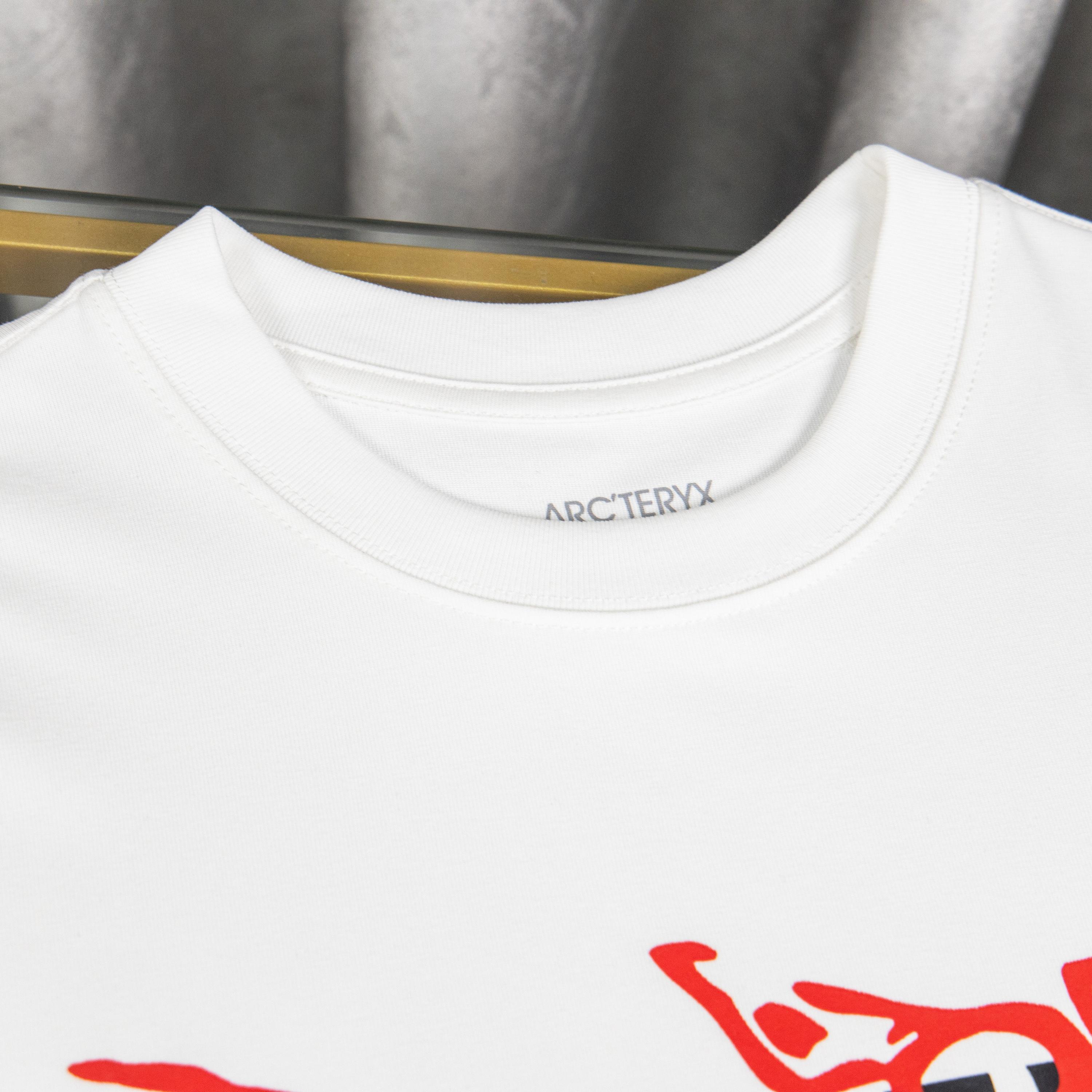 LuxluxHouse Best Quality Clothes T-shirt Arcteryx