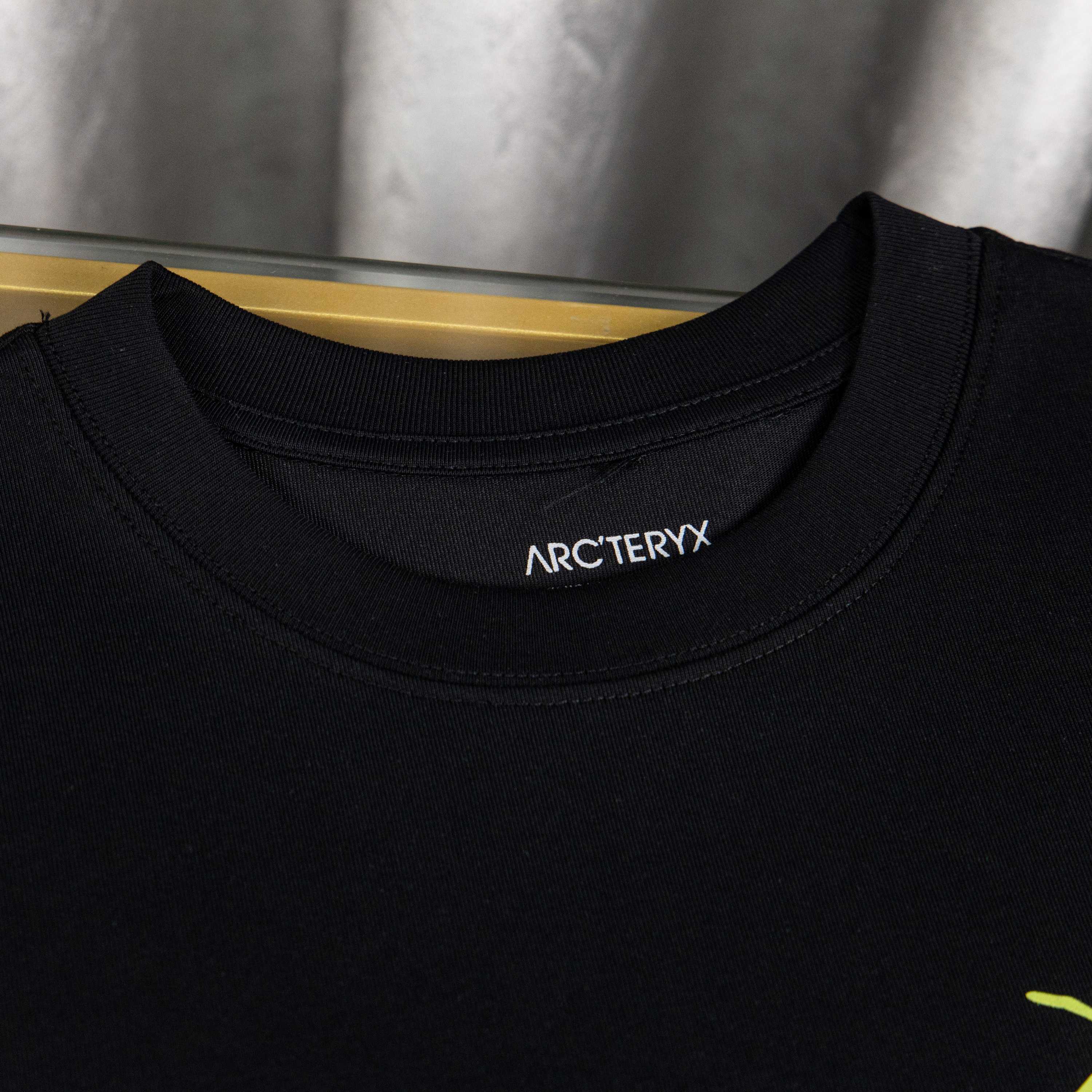 LuxluxHouse Best Quality Clothes T-shirt Arcteryx