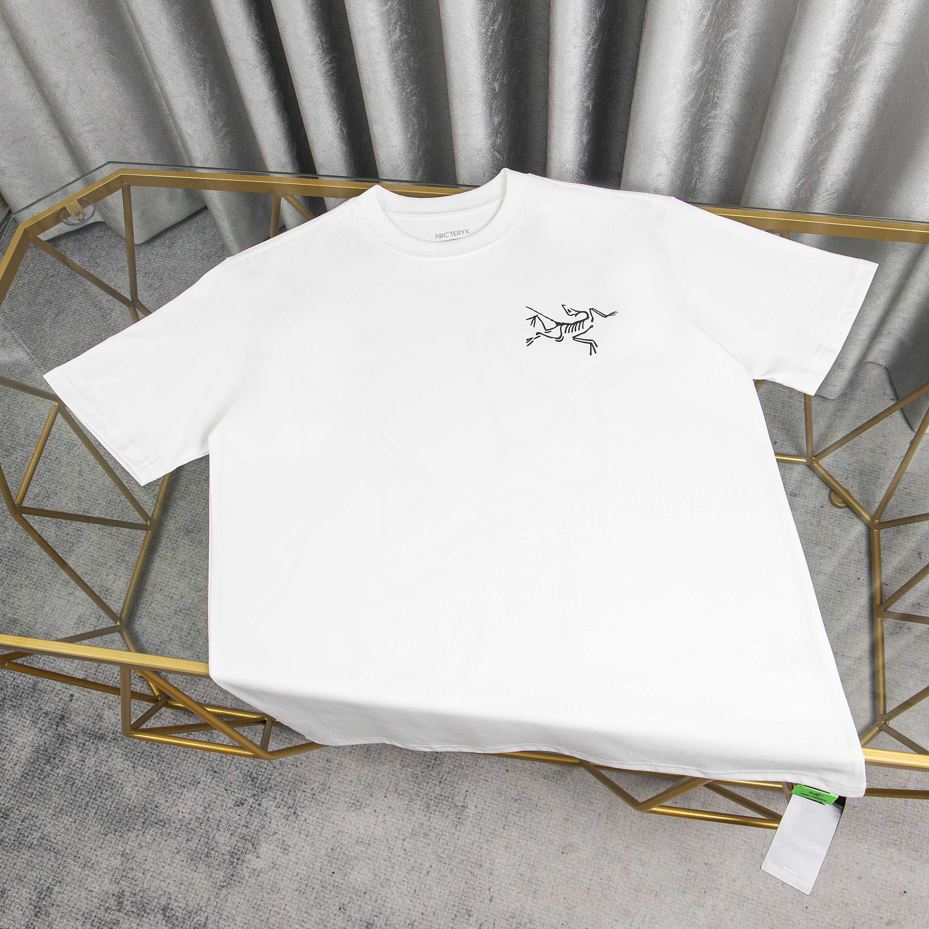 LuxluxHouse Best Quality Clothes T-shirt Arcteryx