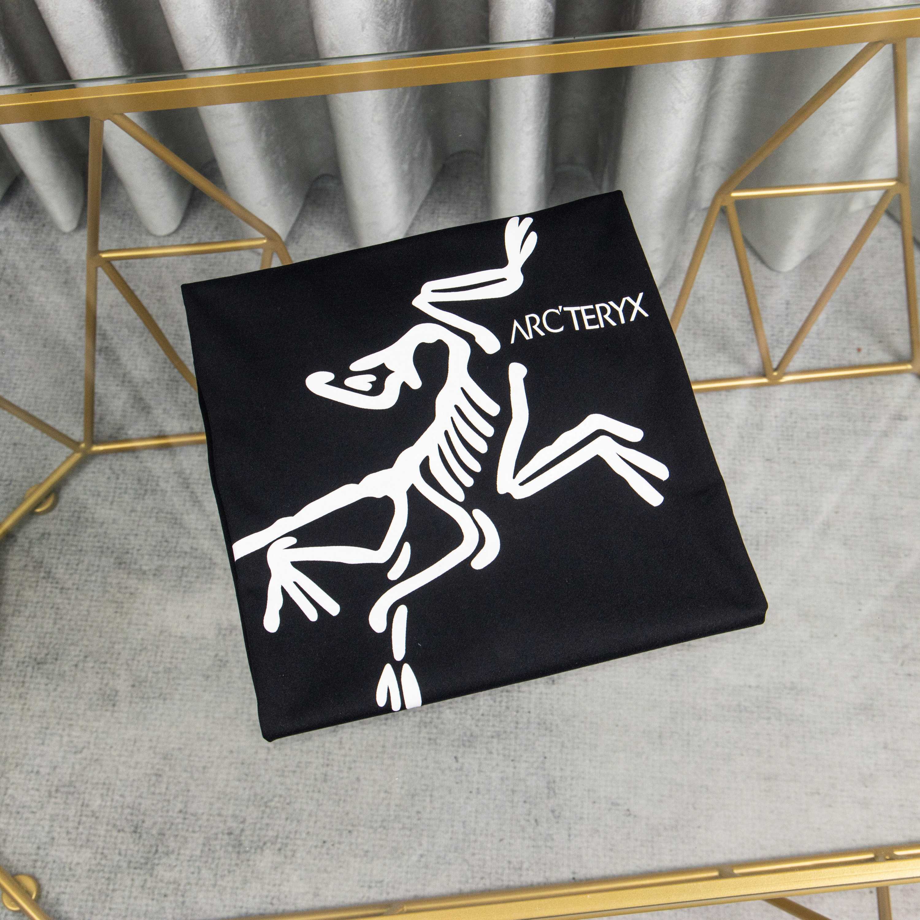 LuxluxHouse Best Quality Clothes T-shirt Arcteryx